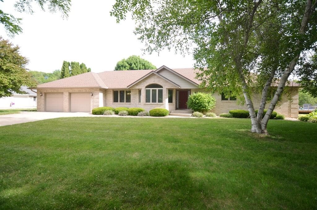 1670 Turtle Mound Ln, Whitewater, Wisconsin