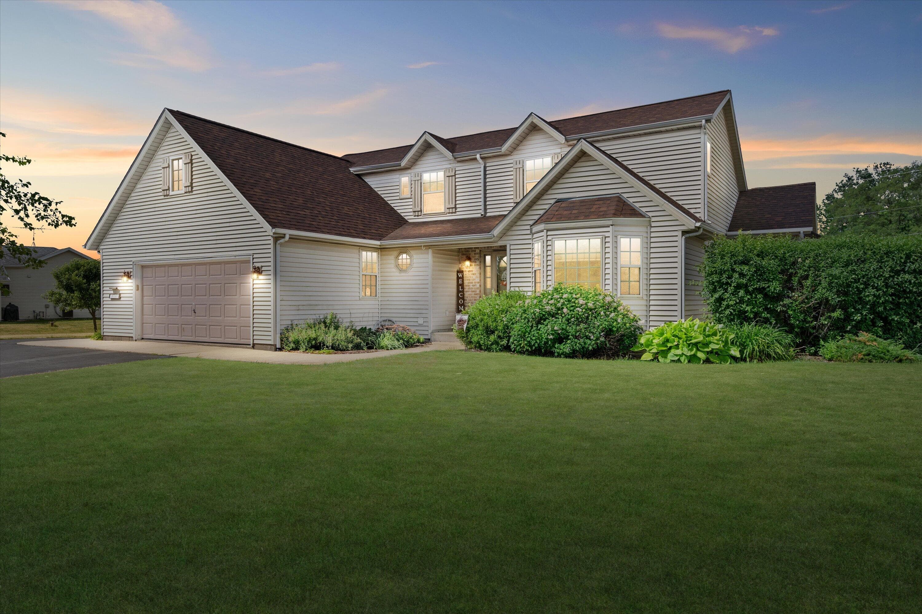 N7101 Lakeshore Ave, Sugar Creek, Wisconsin