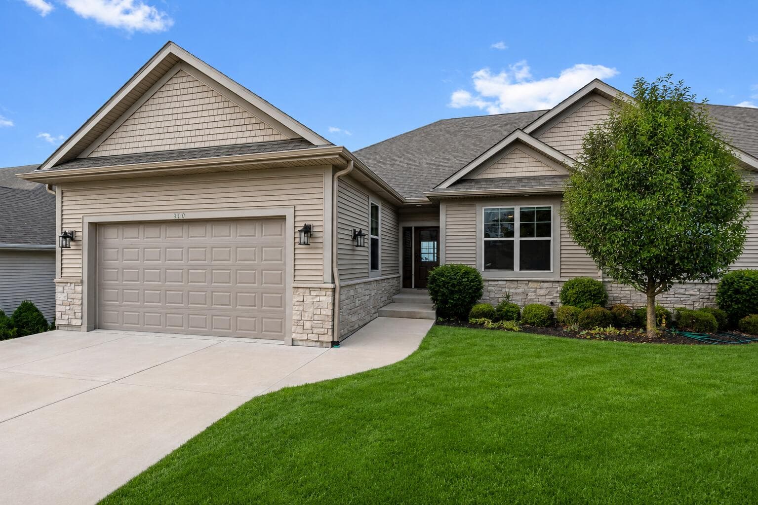 460 S Stone Ridge Dr, Lake Geneva, Wisconsin, 53147