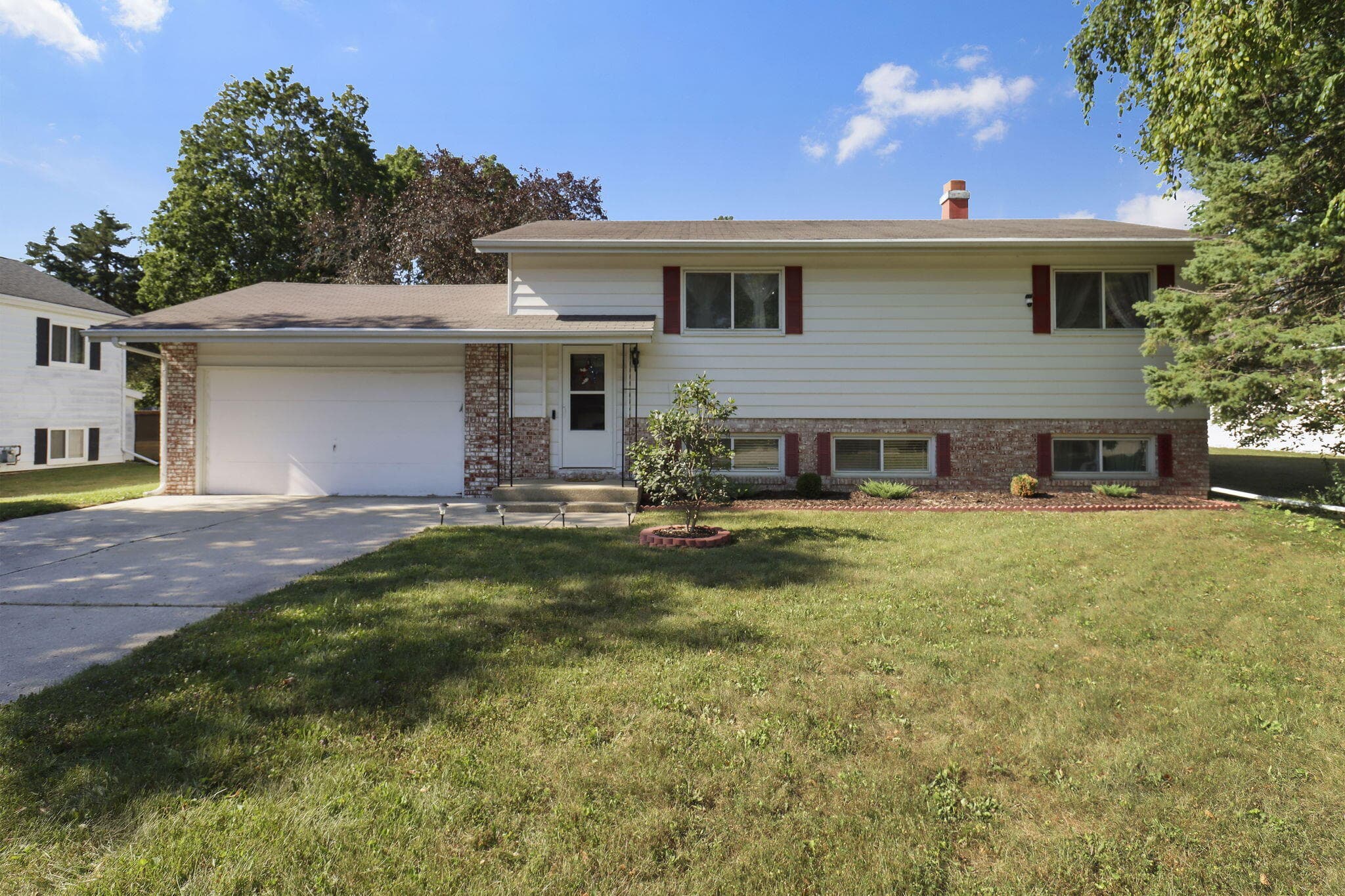 217 W Geneva St, Delavan, Wisconsin