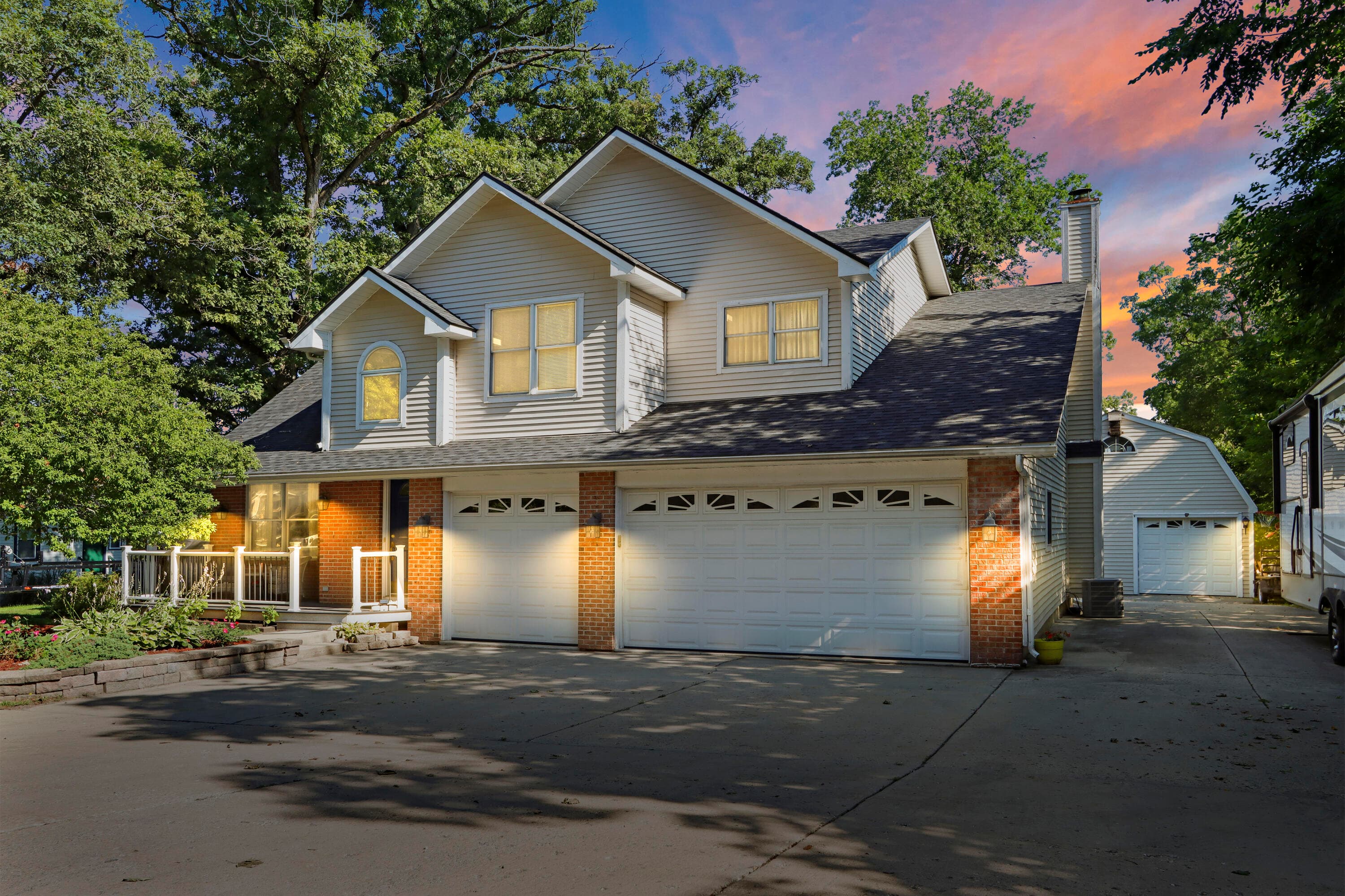 614 Indian Point Rd, Twin Lakes, Wisconsin