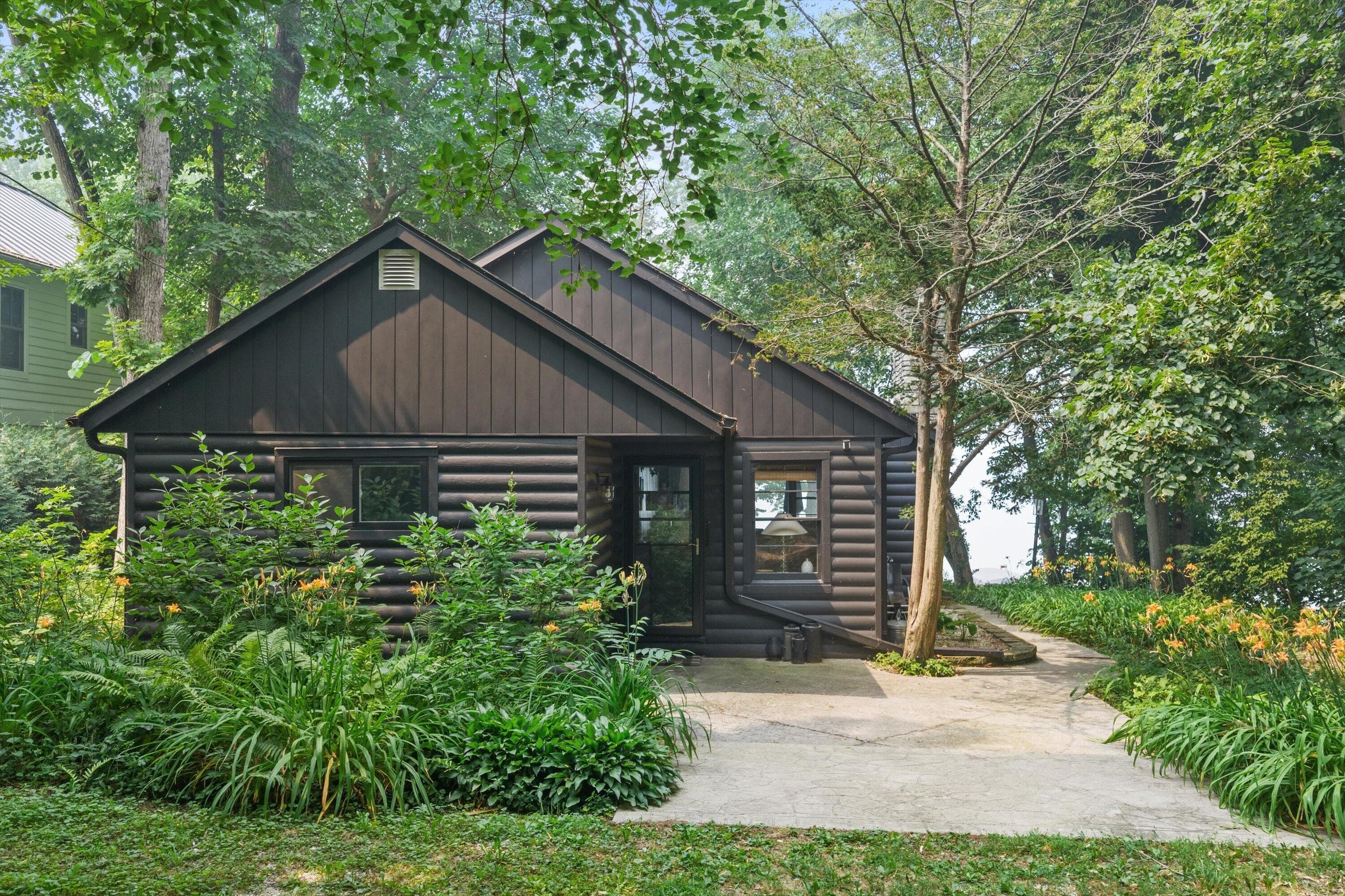 N9063 E Miramar Dr, East Troy, Wisconsin, 53120