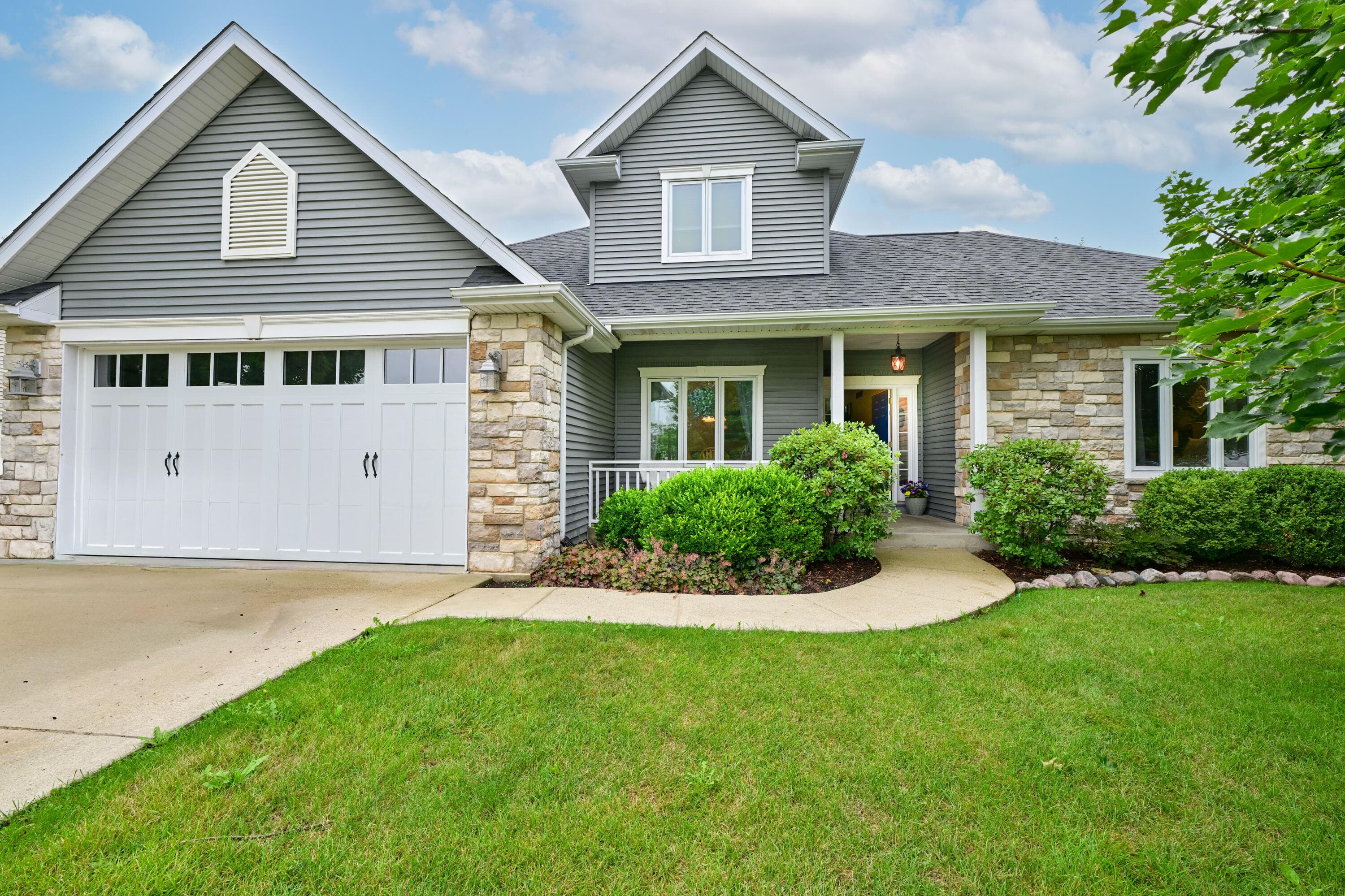 403 Maple Ln, Williams Bay, Wisconsin, 53191