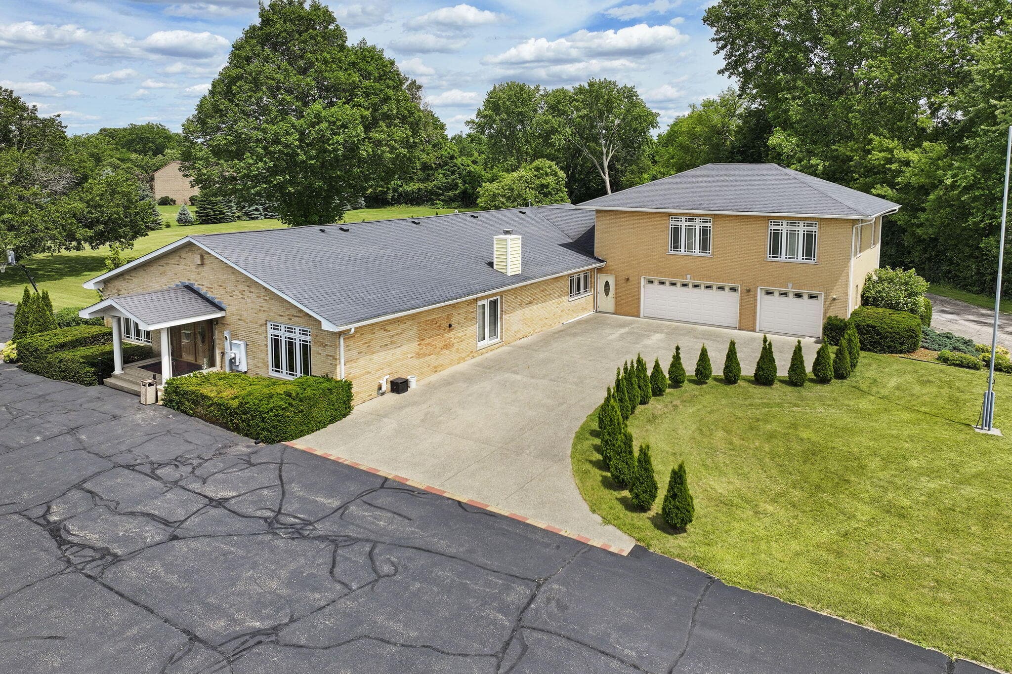 740 S Cosgwell Dr, Salem Lakes, Wisconsin, 53170