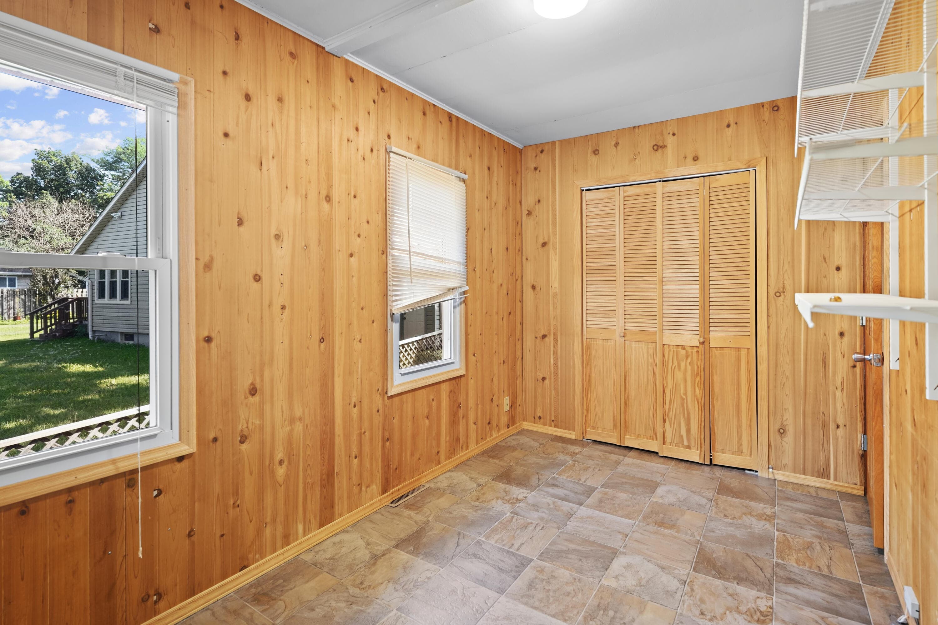 Photo 27