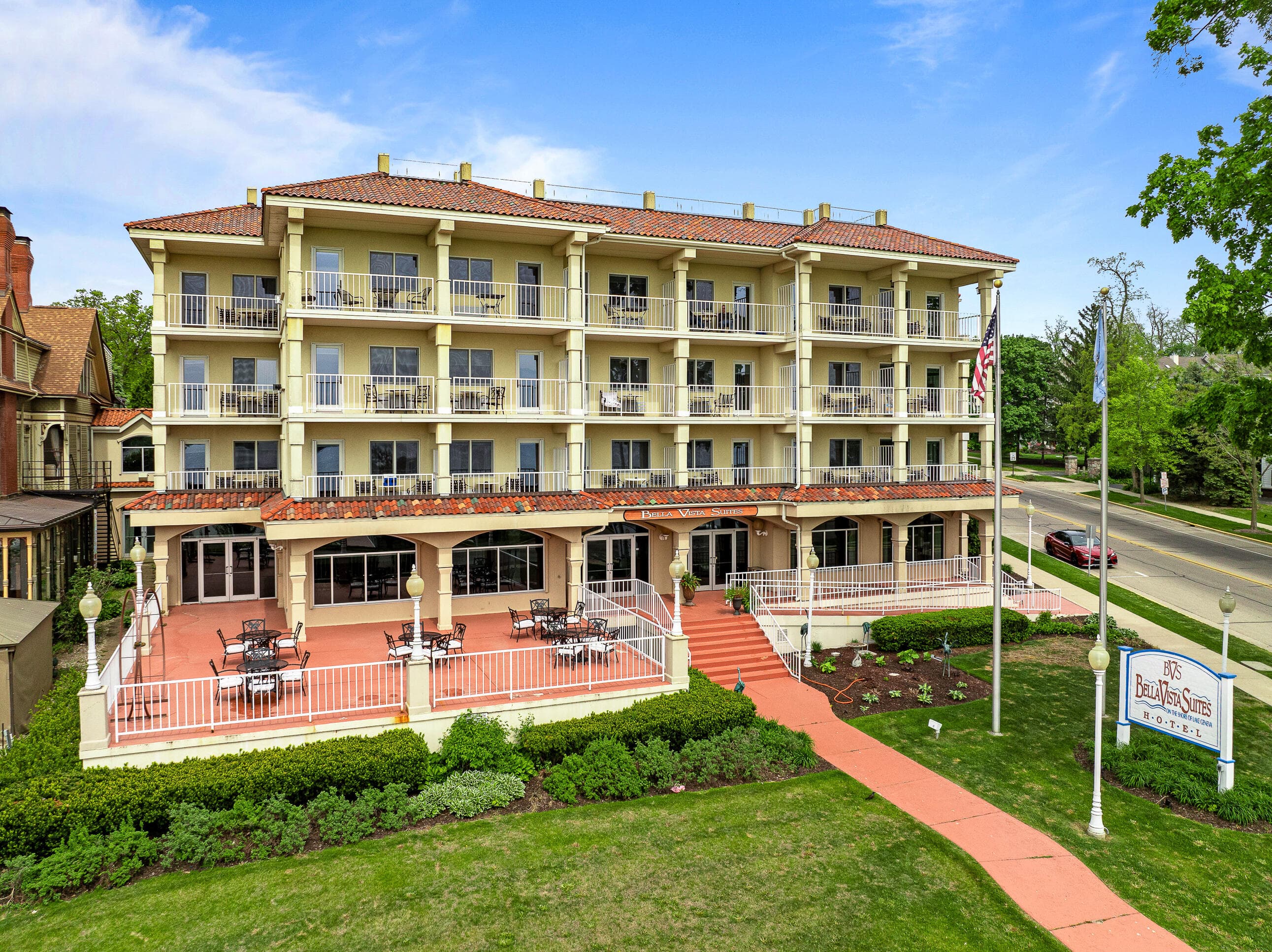 335 Wrigley Dr, Lake Geneva, Wisconsin