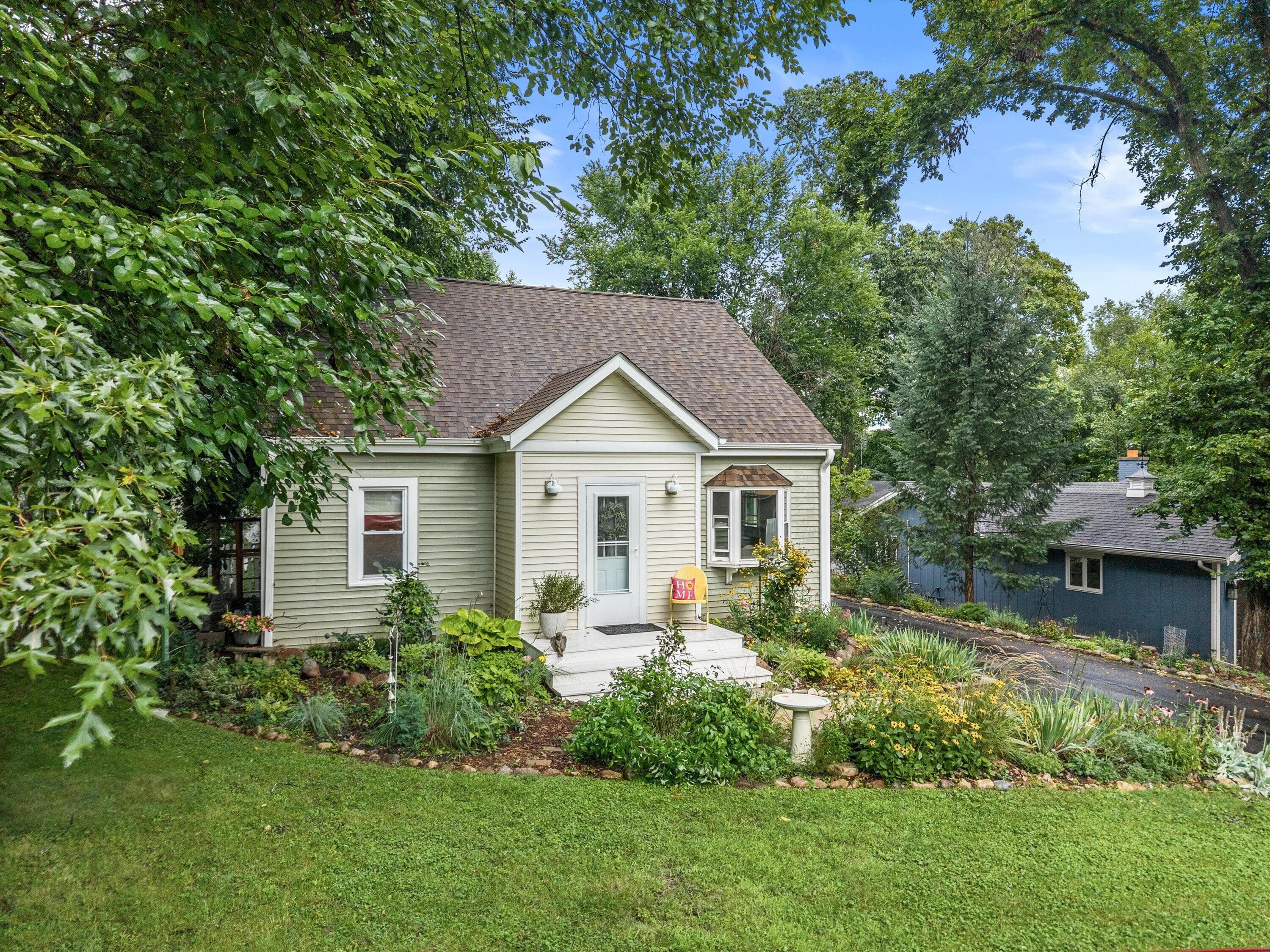 82 Jewell Dr, Williams Bay, Wisconsin