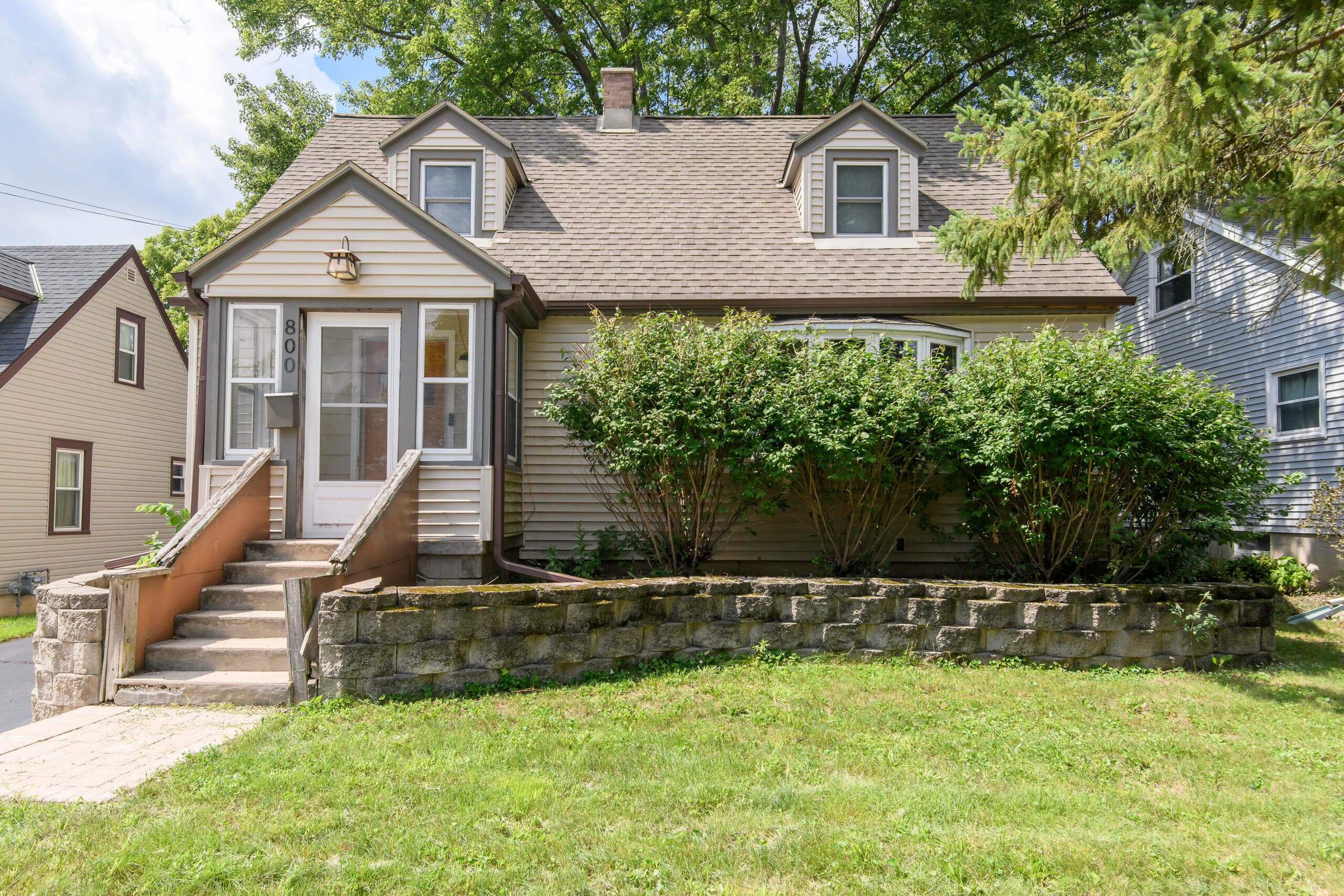 800 Western Ave, Waukesha, Wisconsin