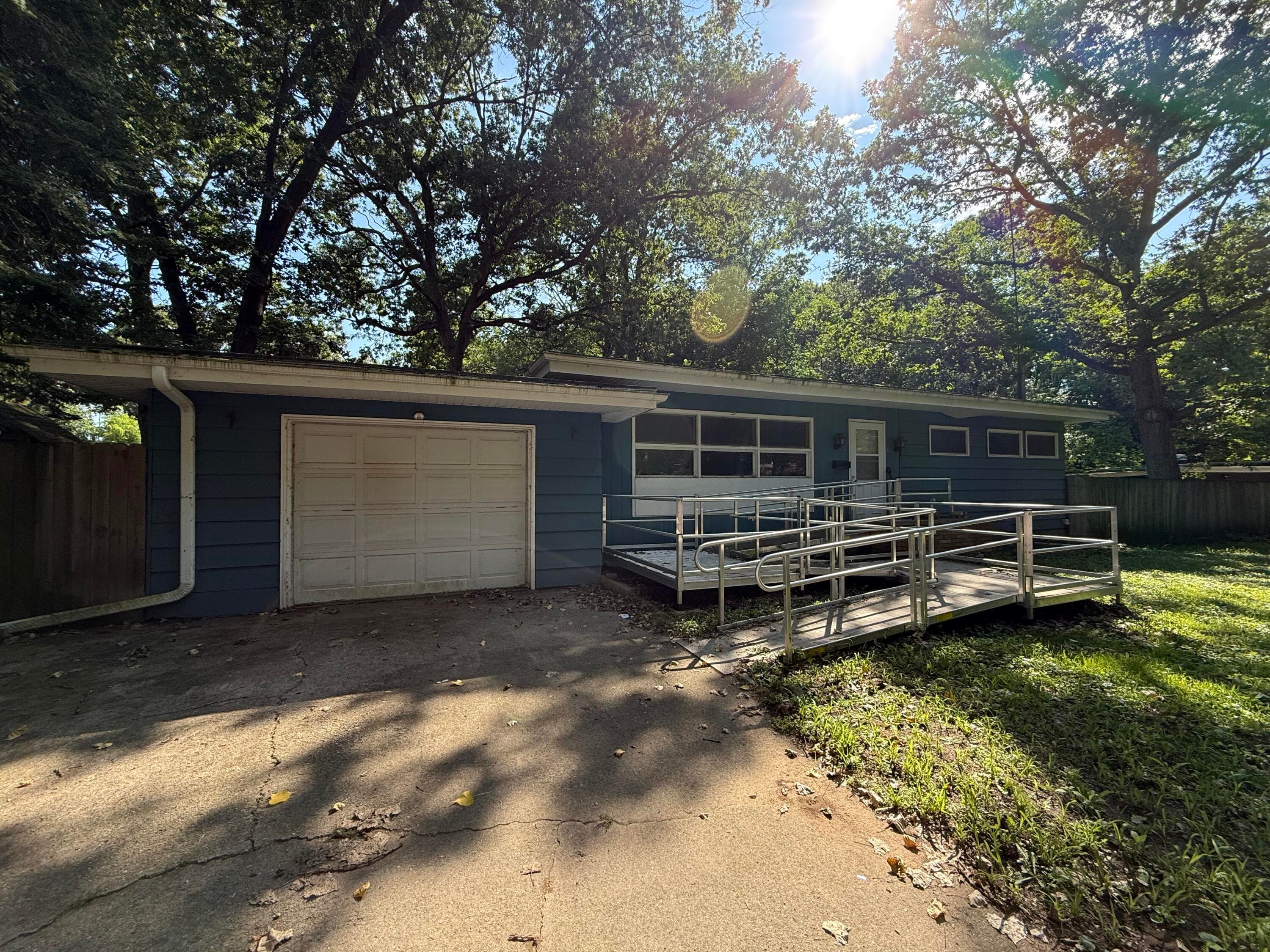 429 10th Pl, Kenosha, Wisconsin