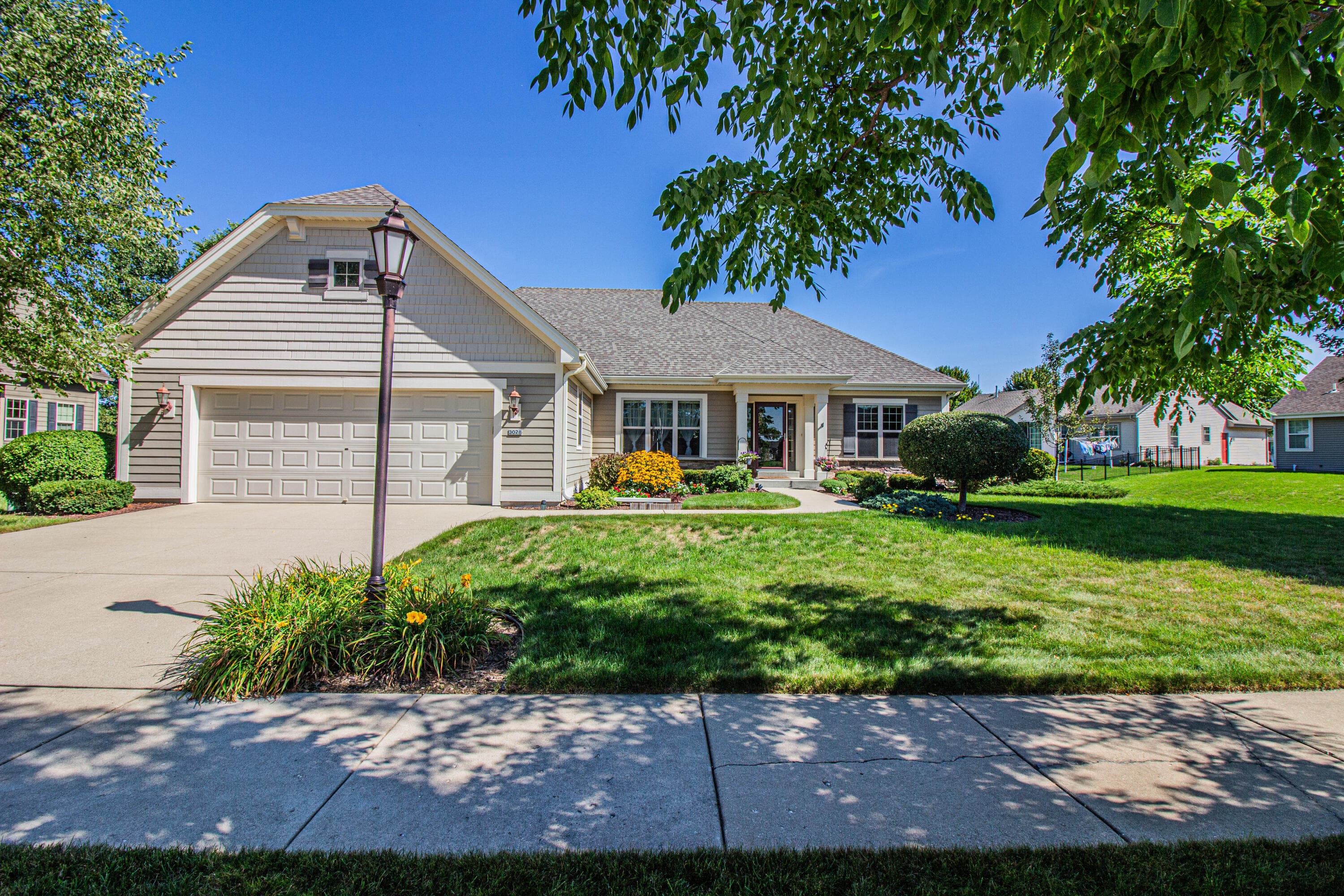 3028 Tanglewood Dr, Waukesha, Wisconsin