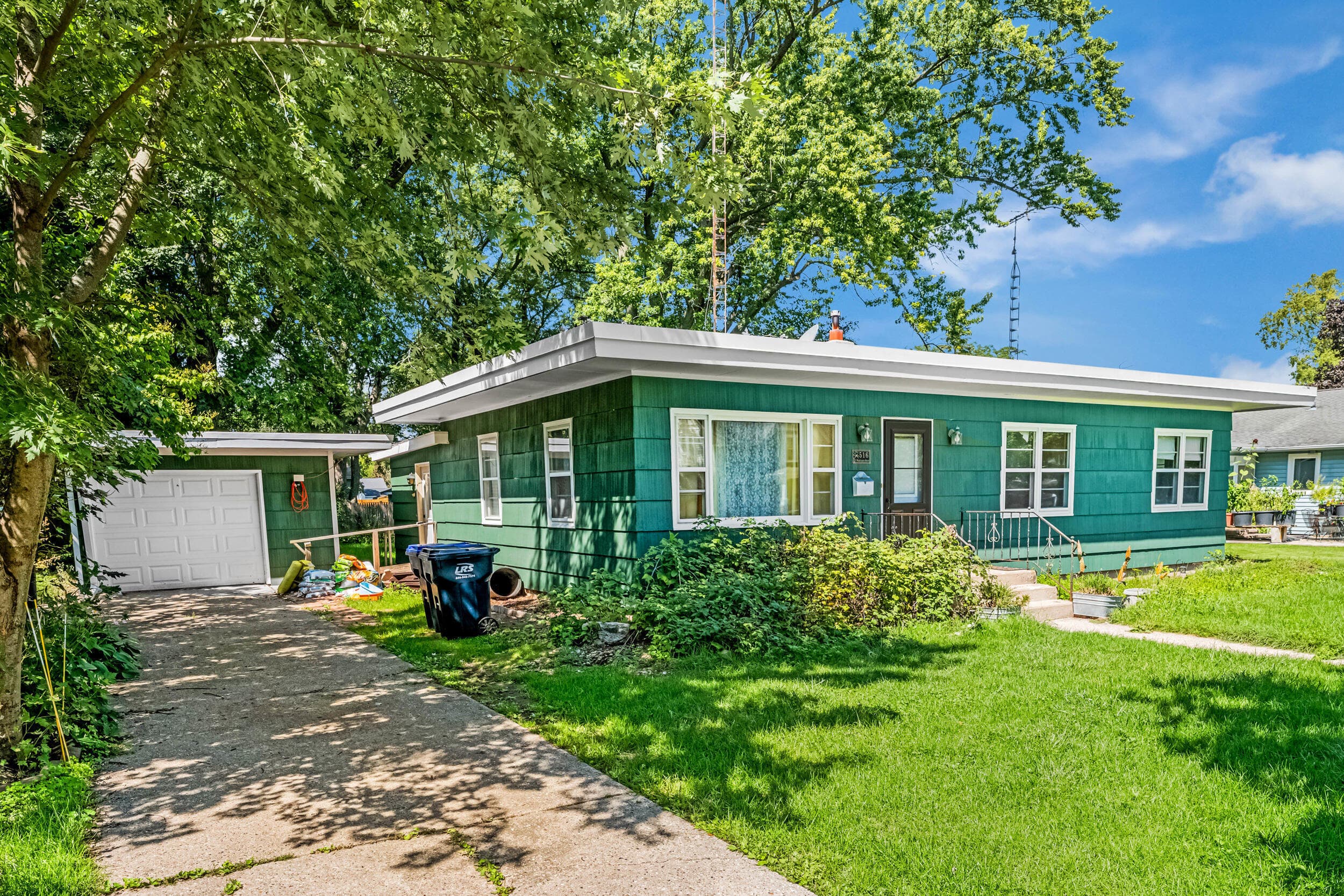 Photo 3