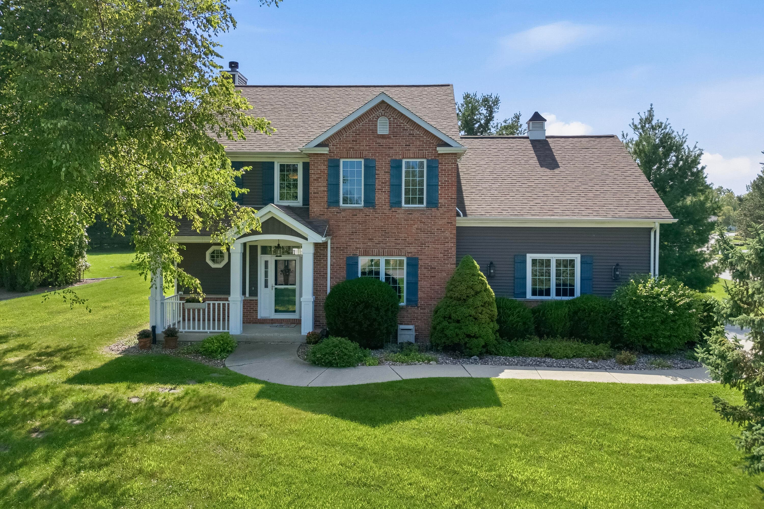 413 Lakewood Dr, Williams Bay, Wisconsin