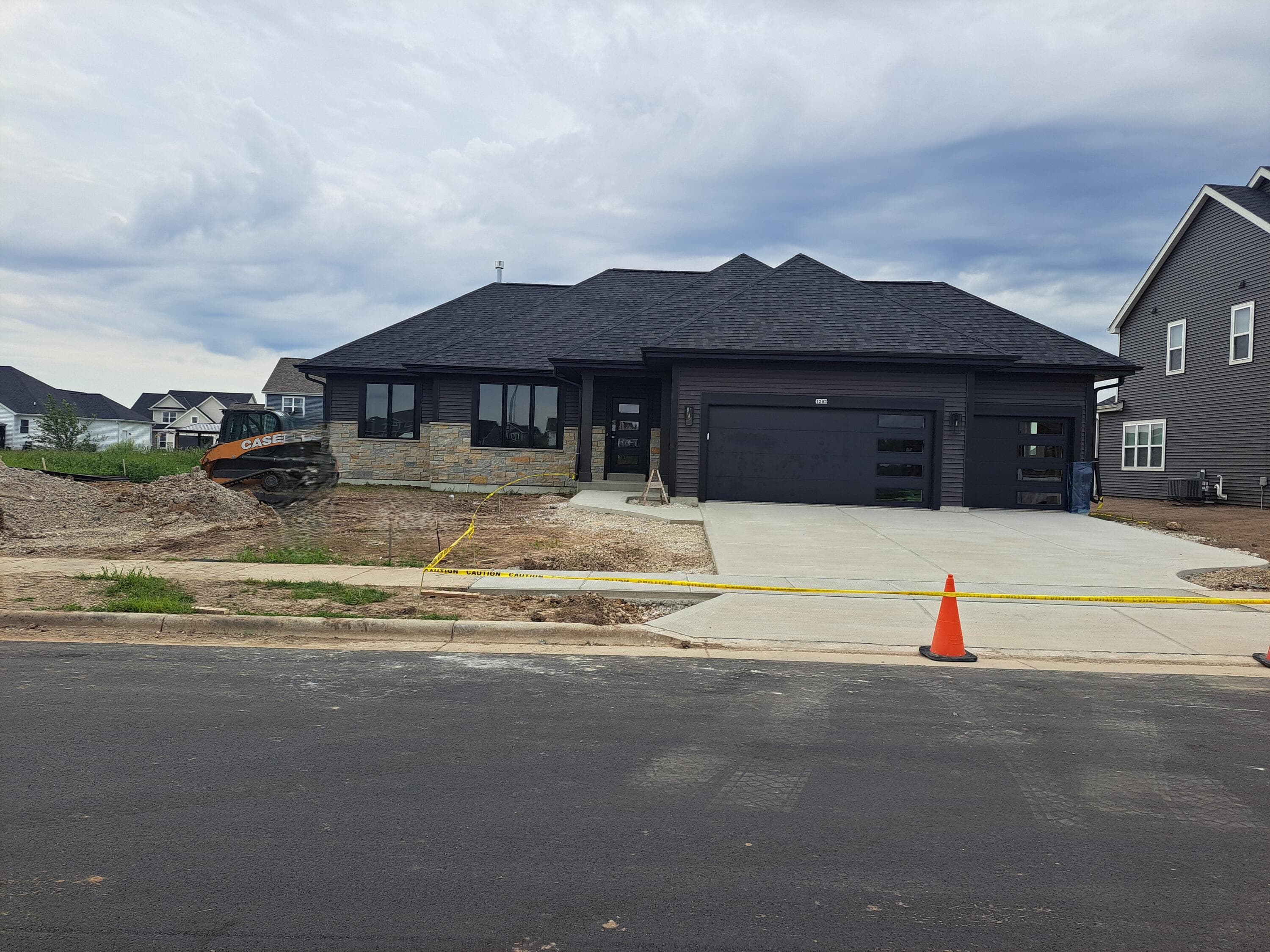 1283 Wild Rye Ln, Oconomowoc, Wisconsin
