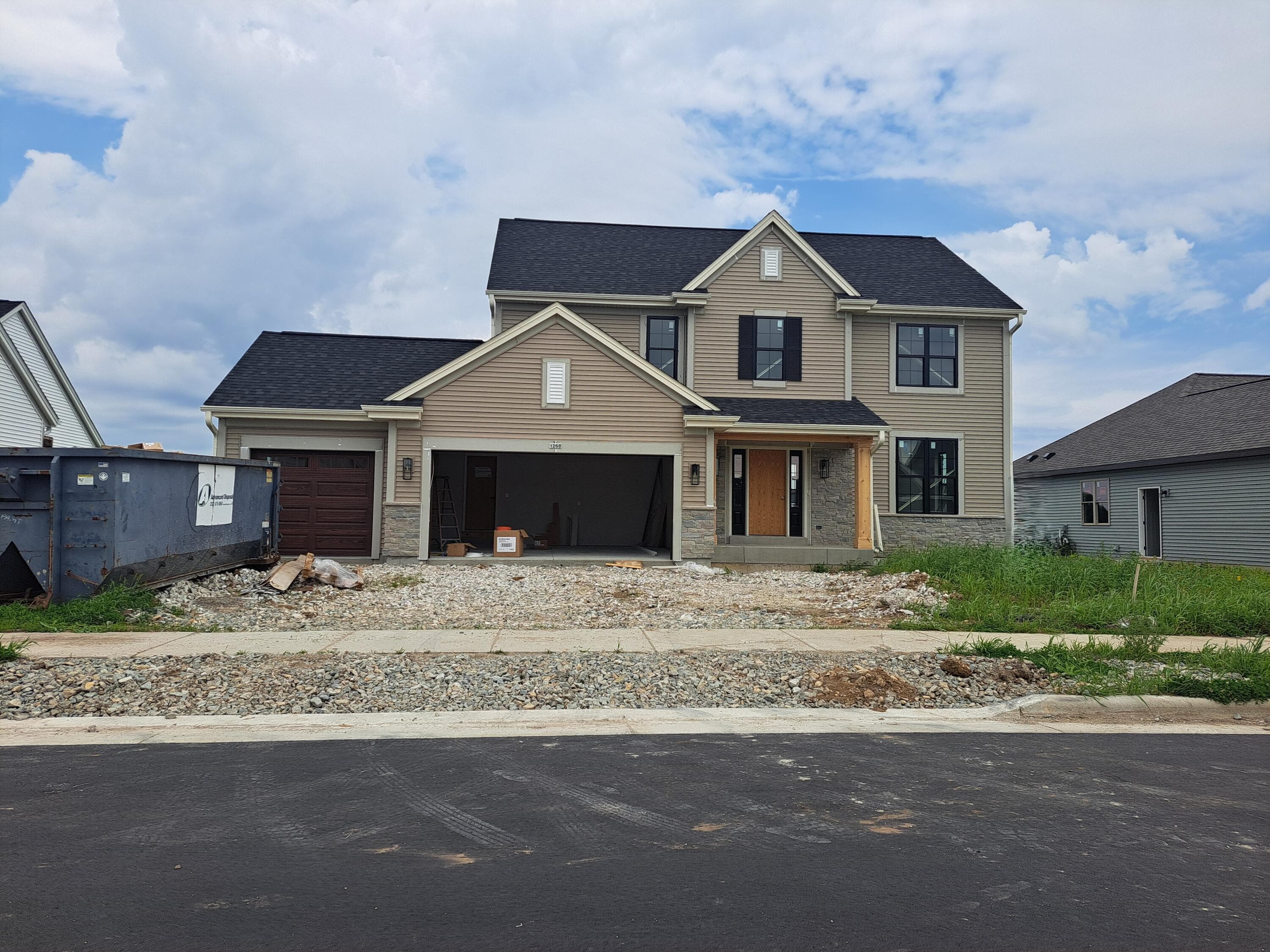 1268 Wild Rye Ln, Oconomowoc, Wisconsin