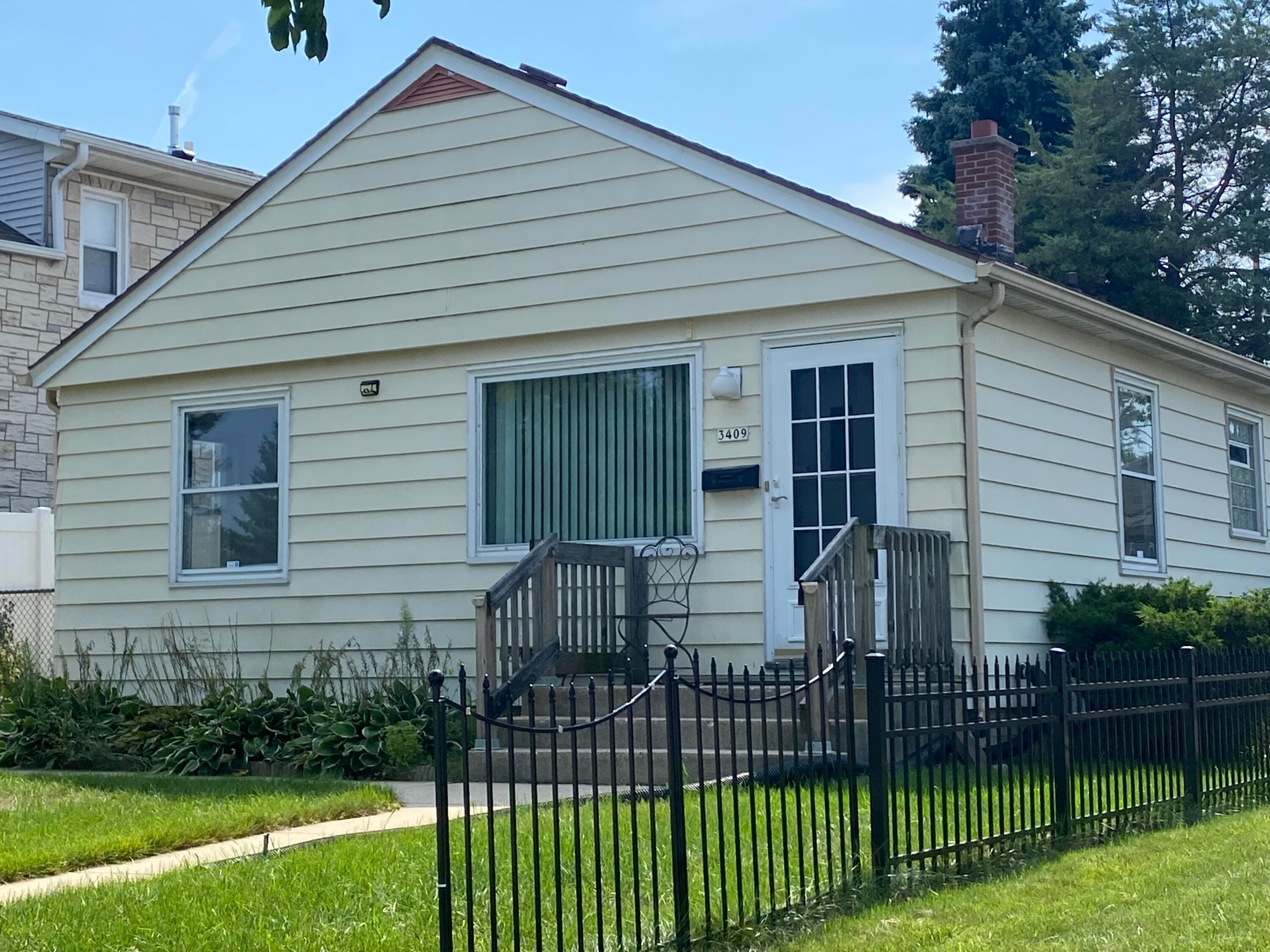 3409 W Wilbur Ave, Greenfield, Wisconsin, 53221