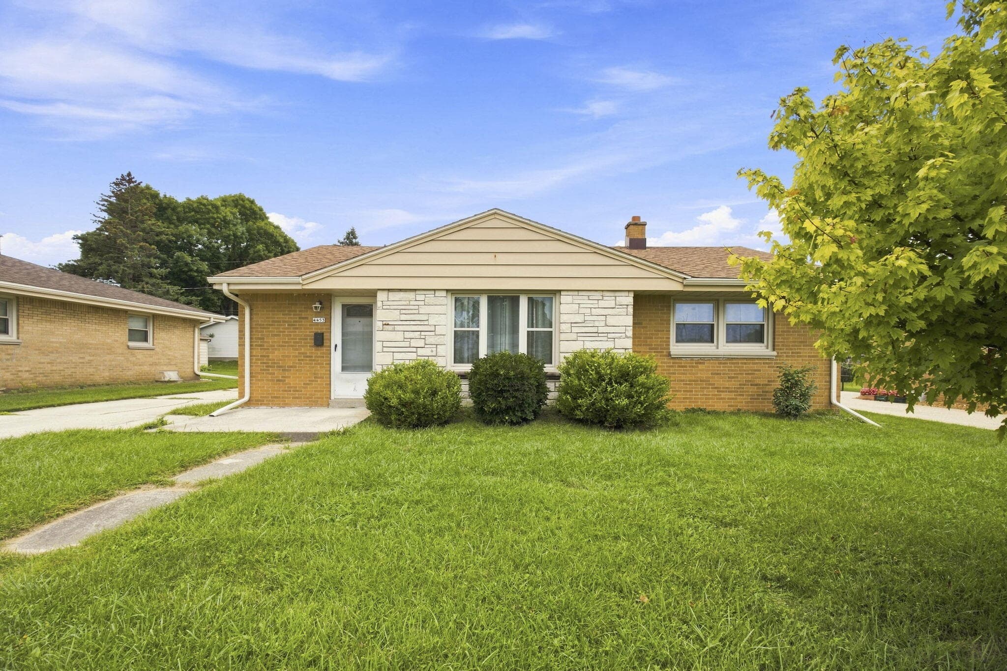 4453 S 66th St, Greenfield, Wisconsin, 53220