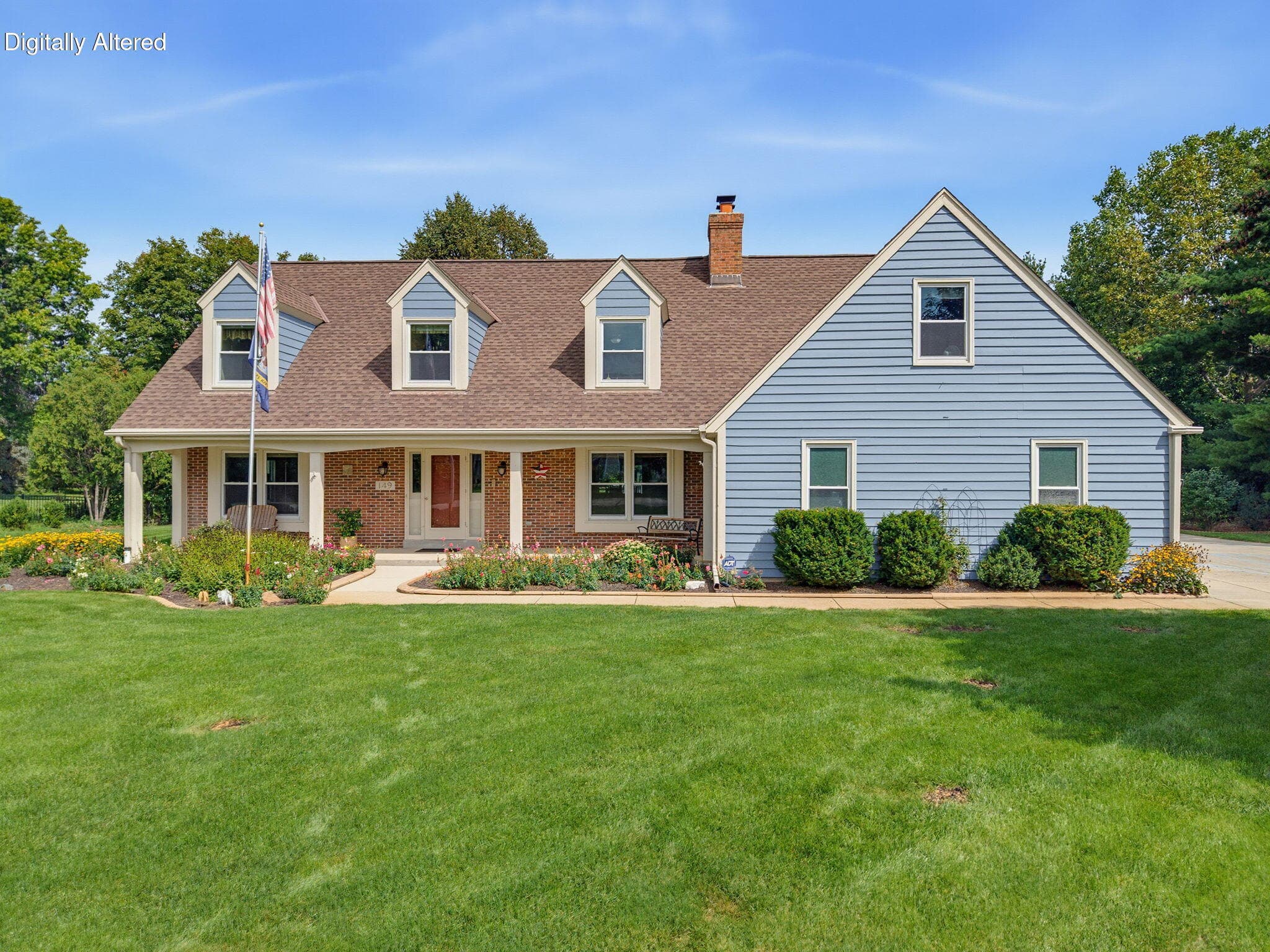 149 Hickory Dr, Delafield, Wisconsin