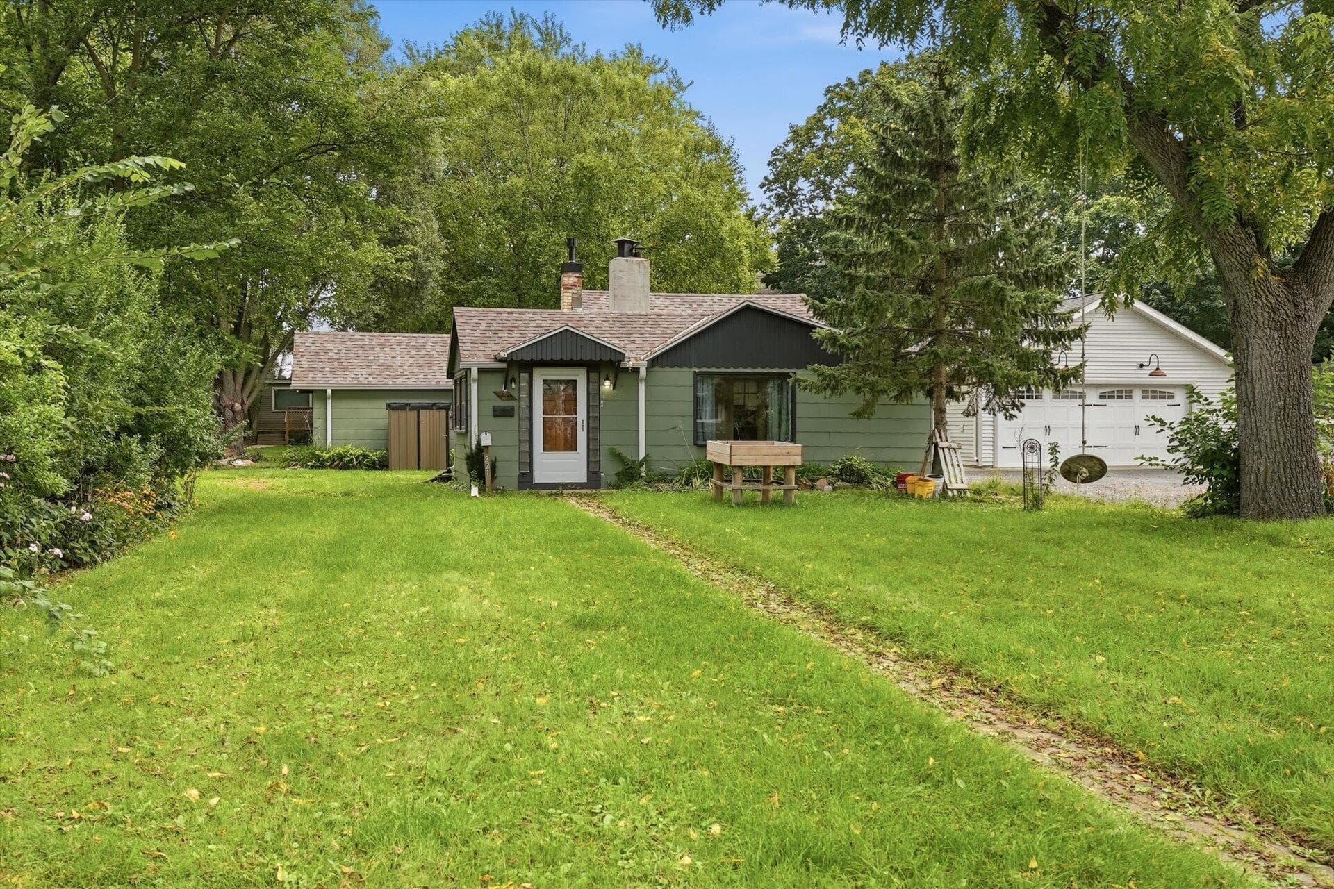 221 N Broad St, Elkhorn, Wisconsin