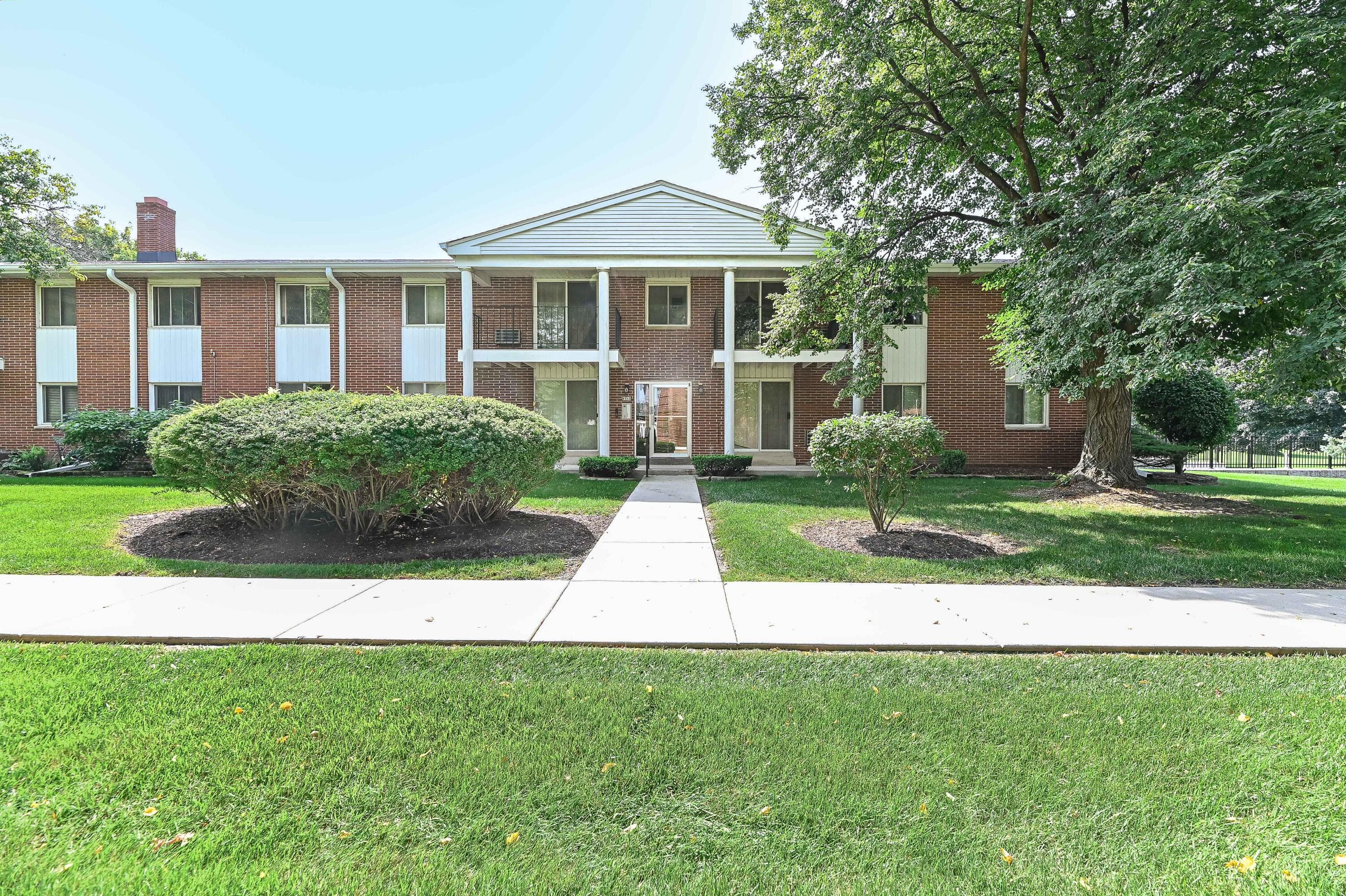 6183 W Howard Ave, Greenfield, Wisconsin, 53220