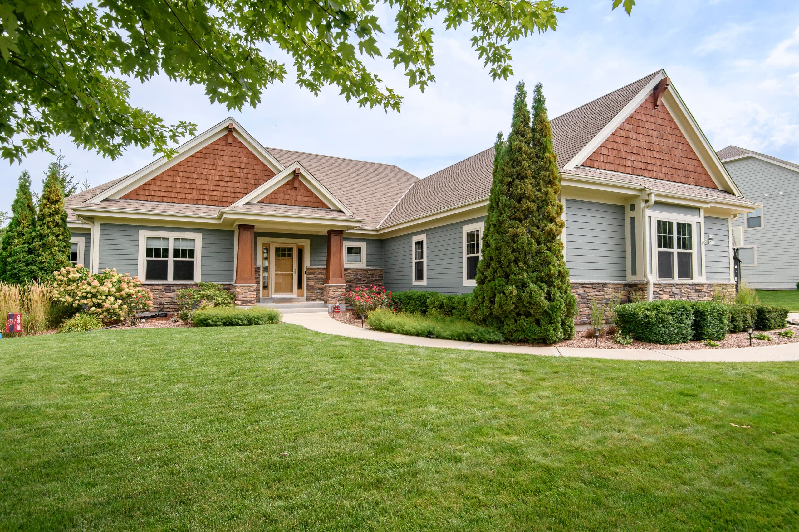 W175N5262 Highridge Dr, Menomonee Falls, Wisconsin