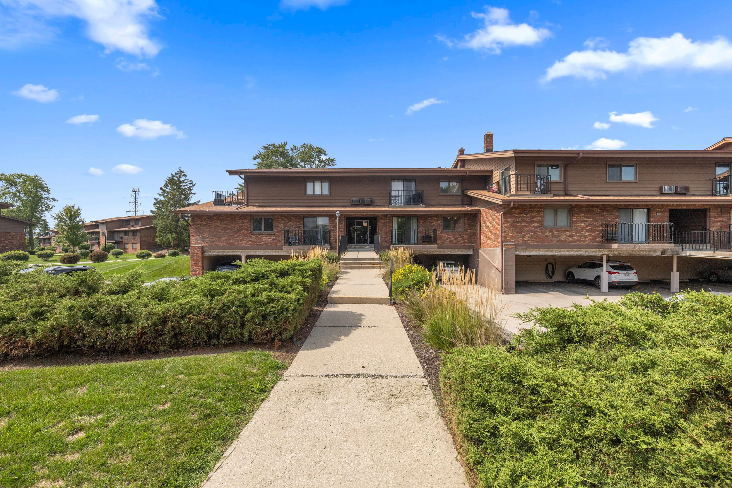 4035 S 84th St, Greenfield, Wisconsin, 53228