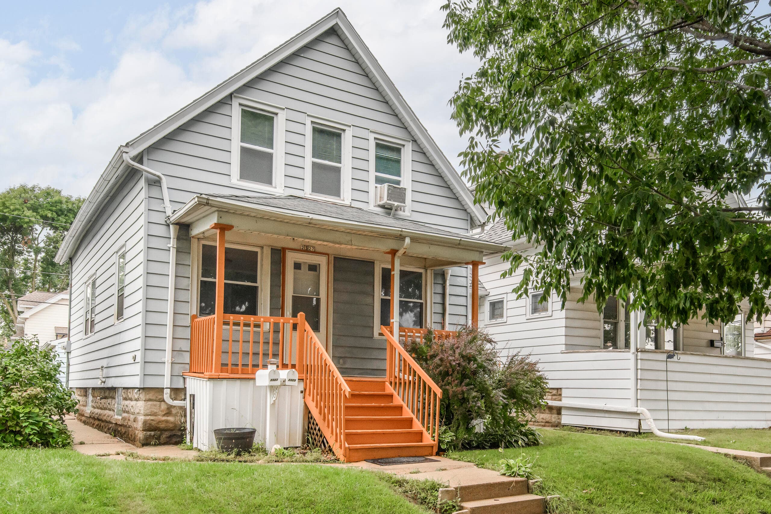 2327 S 63rd St, West Allis, Wisconsin, 53219