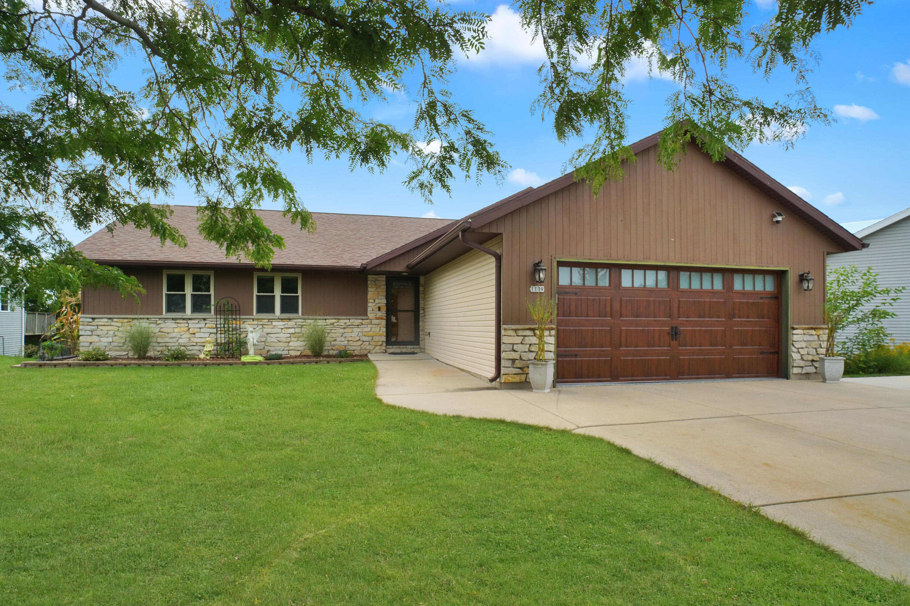 1109 Spruce St, West Bend, Wisconsin