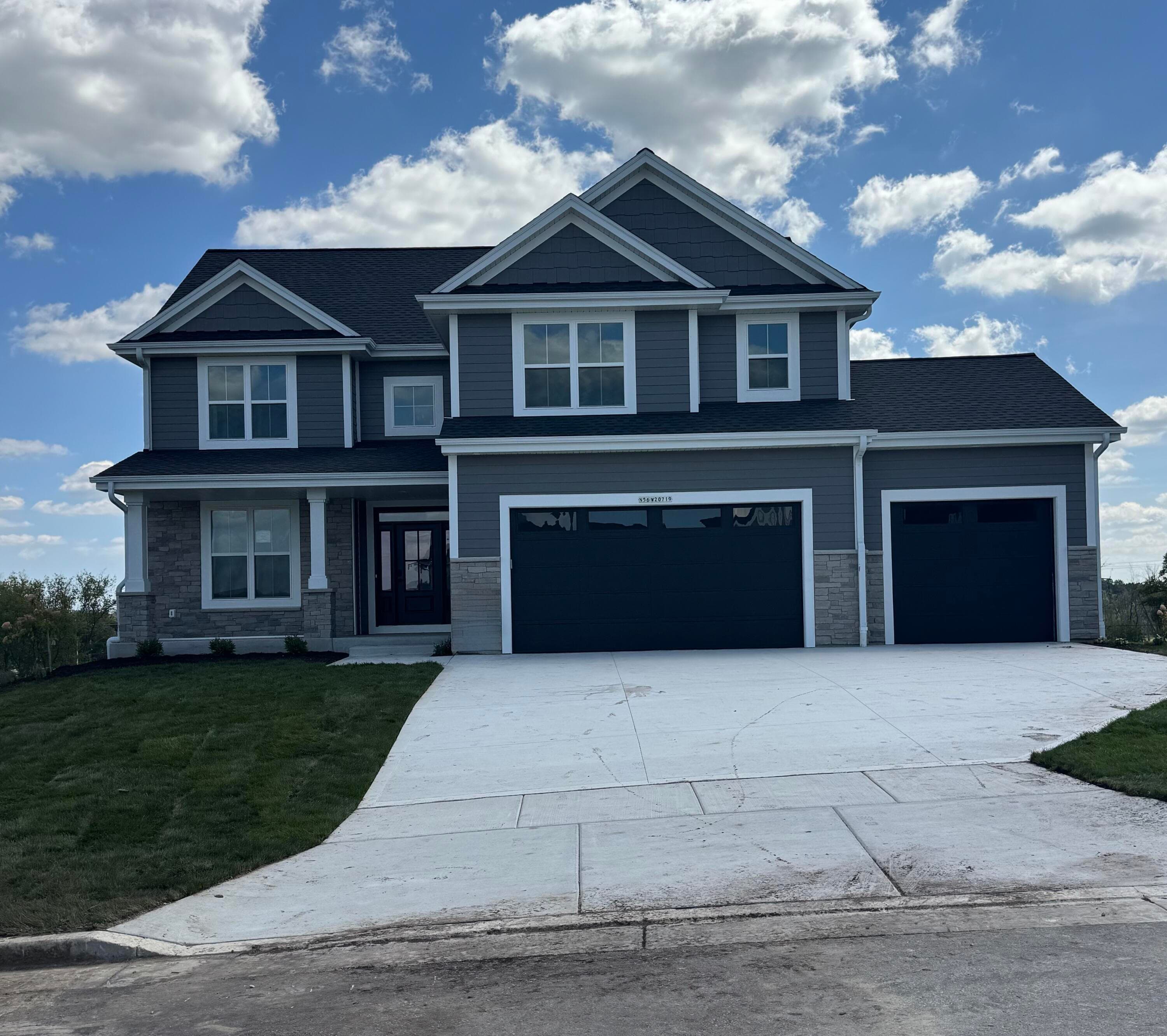 N56W20719 Muirfield Dr, Menomonee Falls, Wisconsin, 53051