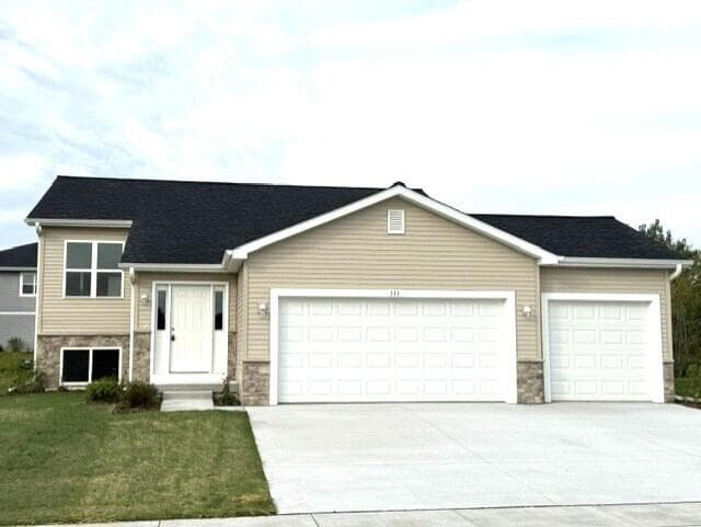333 Parker Dr, Genoa City, Wisconsin, 53128