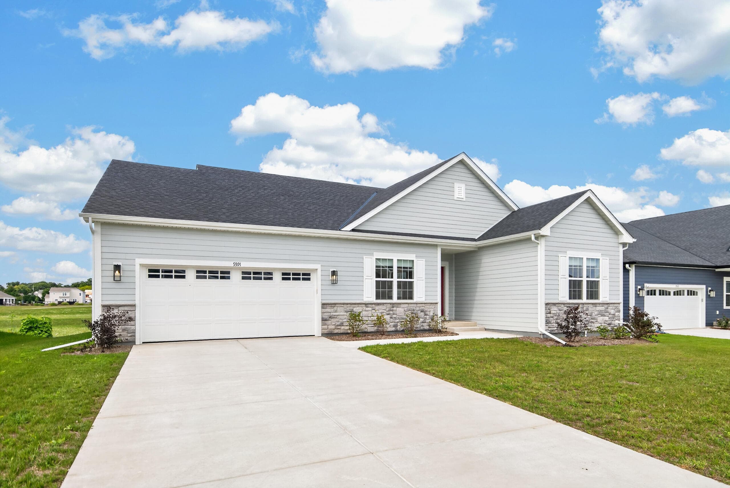 9391 S Parkside Ln, Franklin, Wisconsin