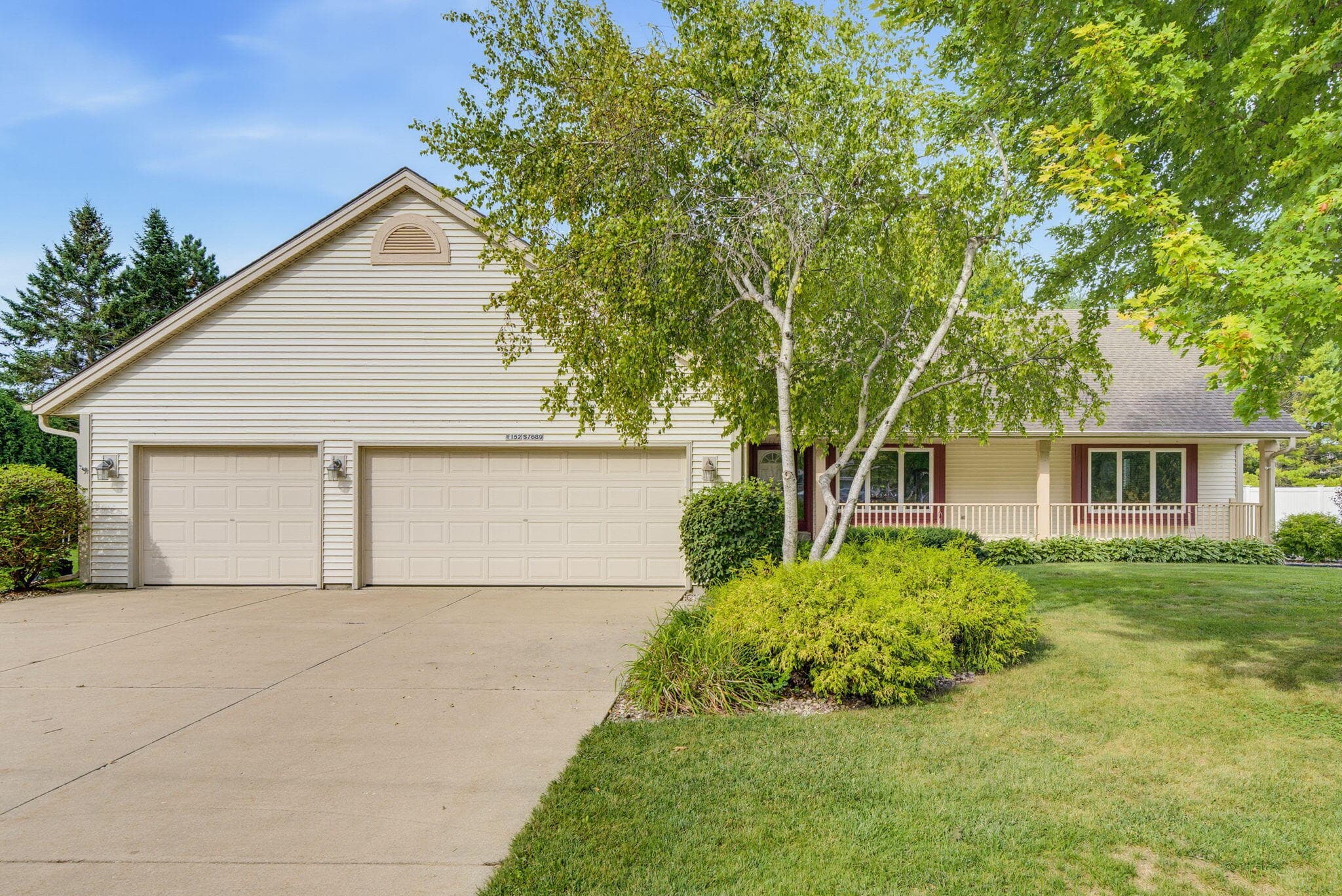 W152S7689 Mystic Dr, Muskego, Wisconsin, 53150