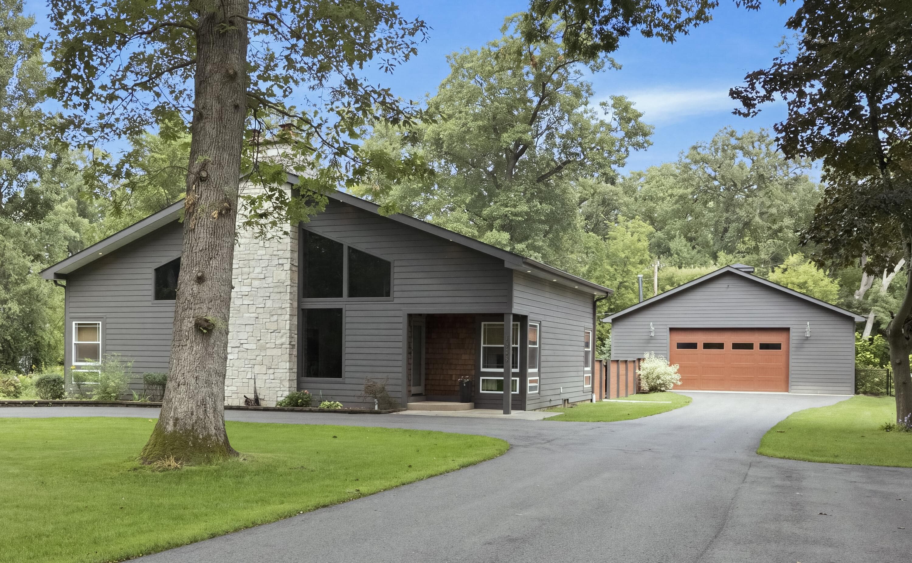 1404 Del Oaks Ln, Delavan, Wisconsin