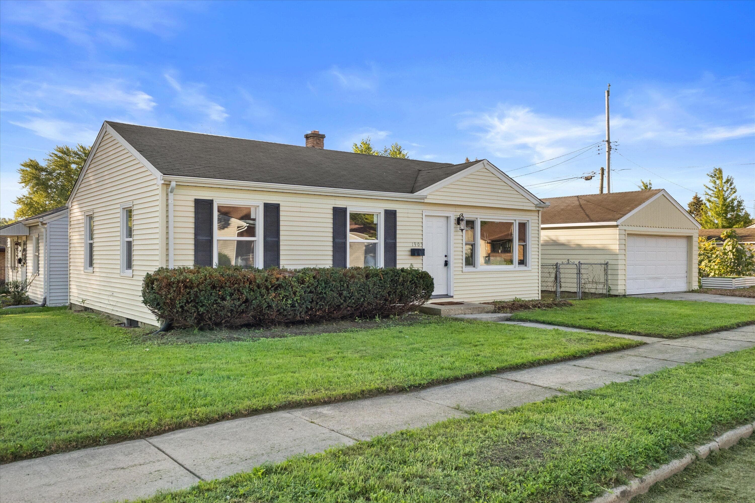 1905 Gilson St, Racine, Wisconsin