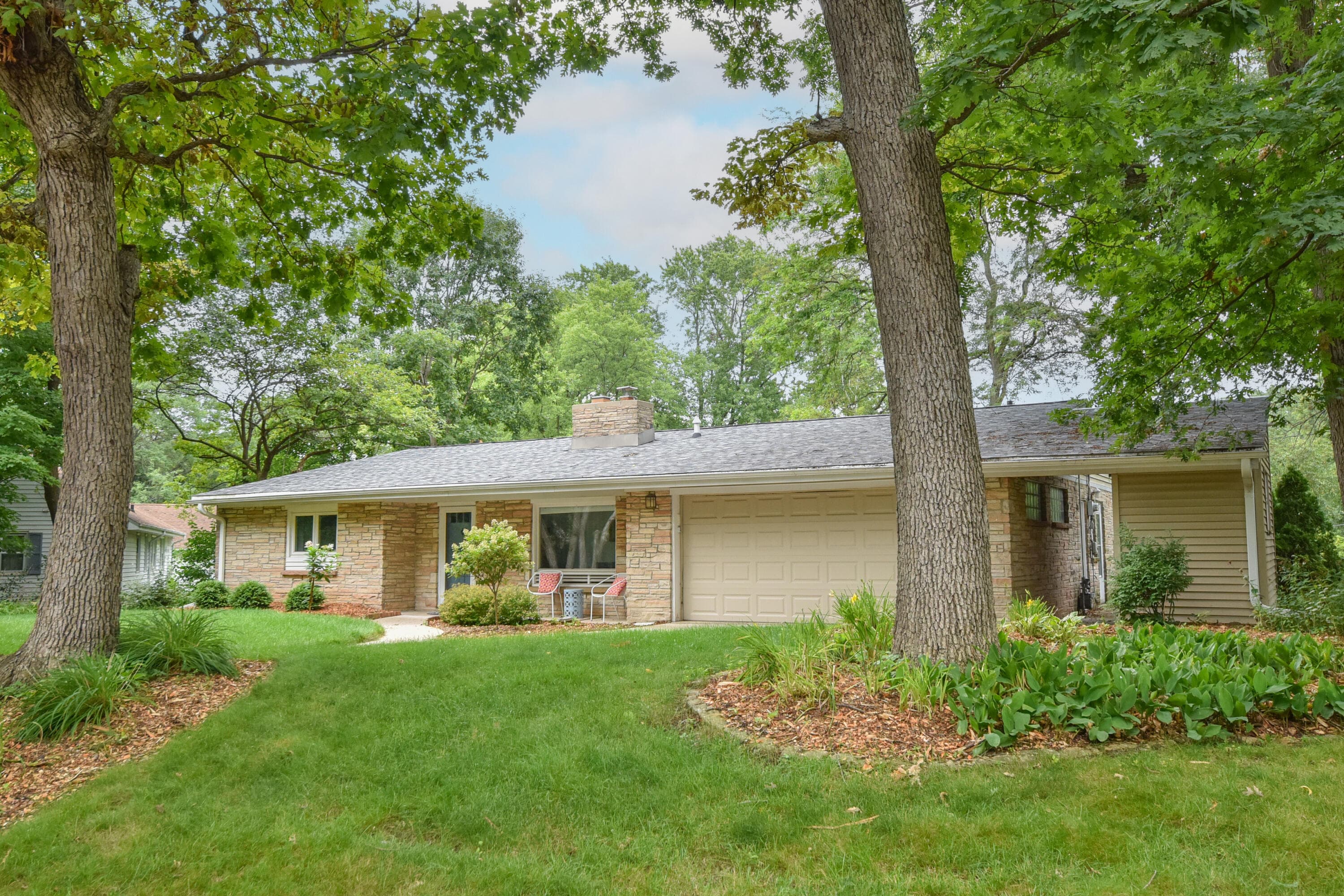 2417 N 117th St, Wauwatosa, Wisconsin, 53226