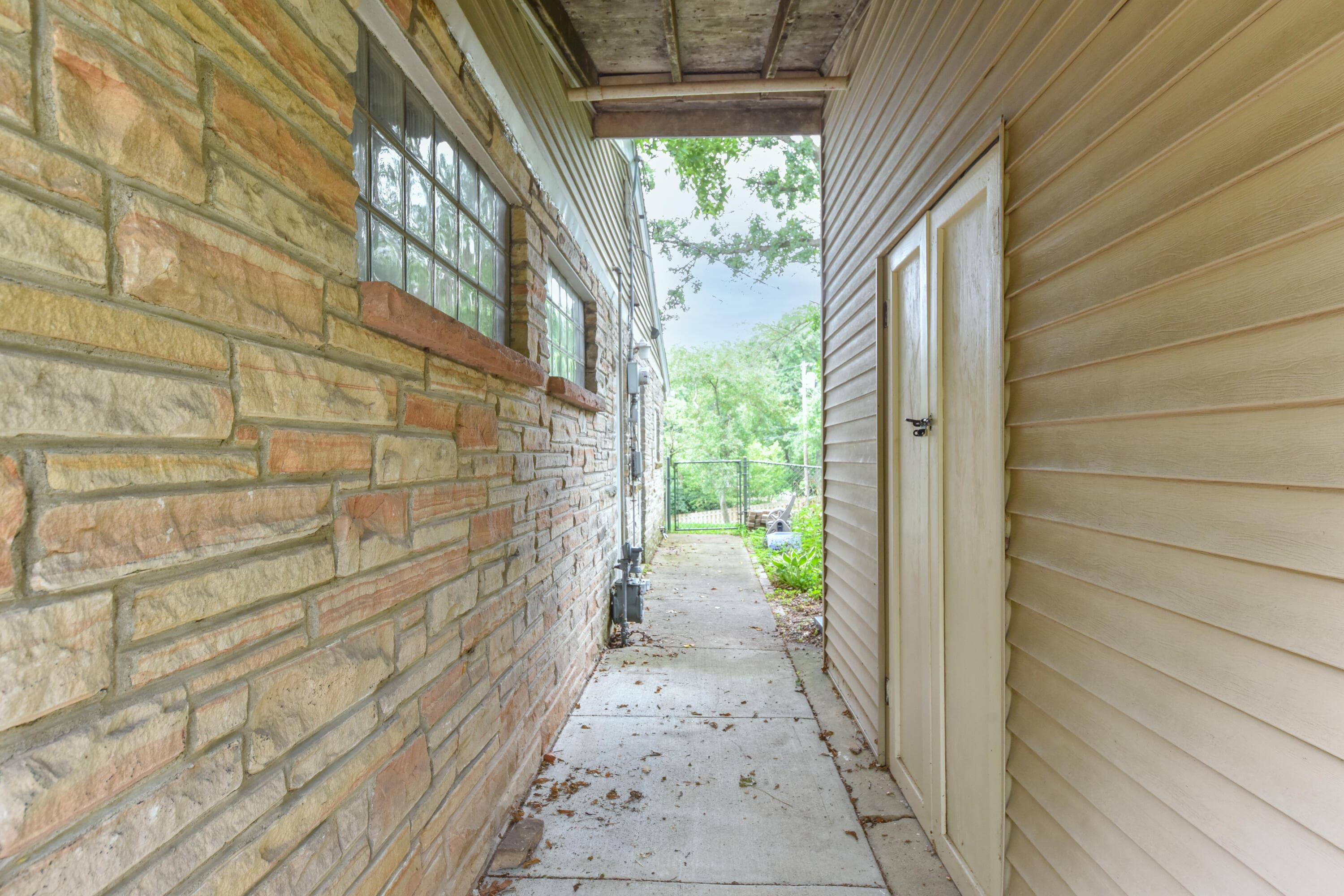 Photo 31