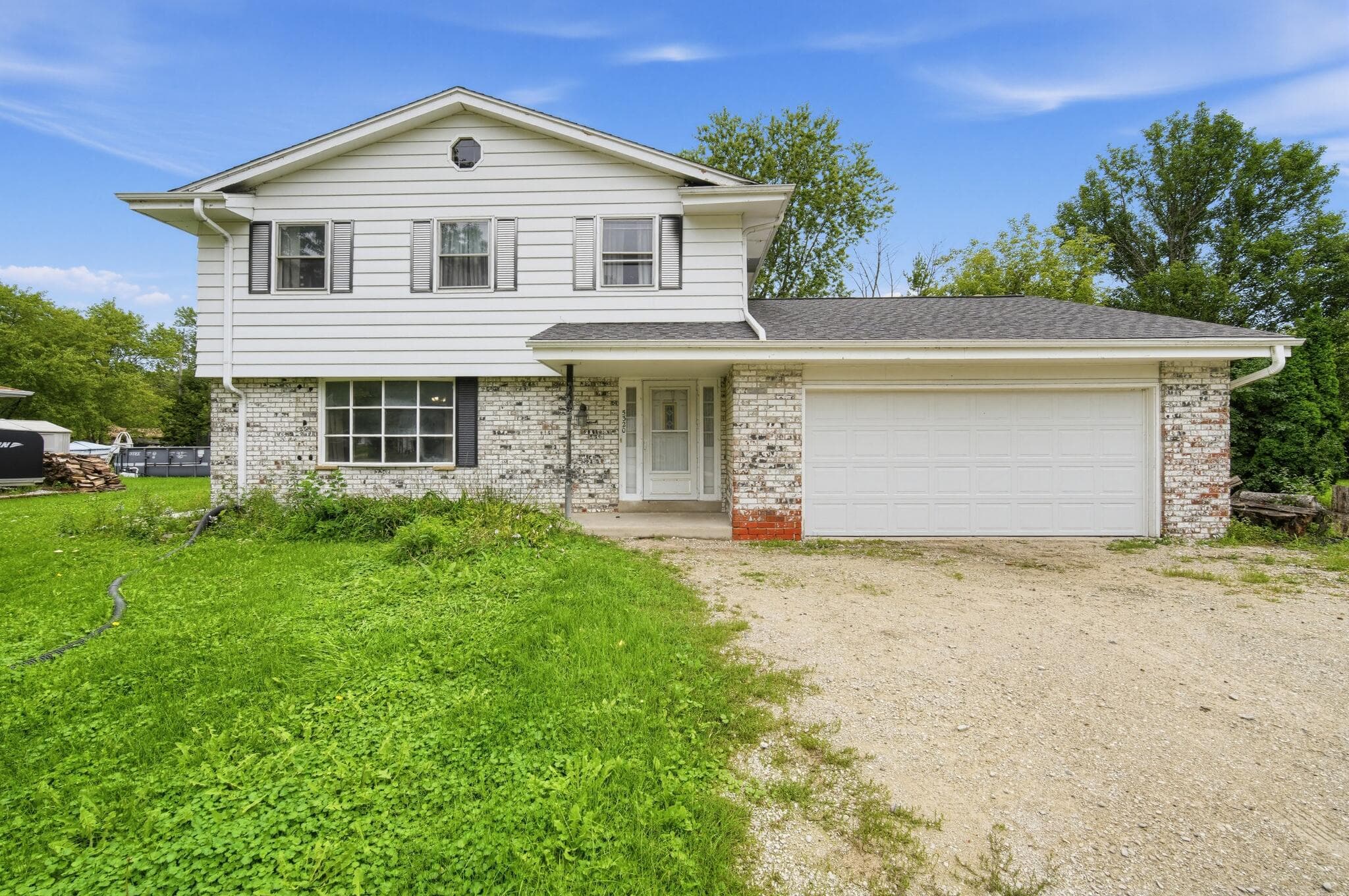 5320 S Tuckaway Dr, Greenfield, Wisconsin, 53221