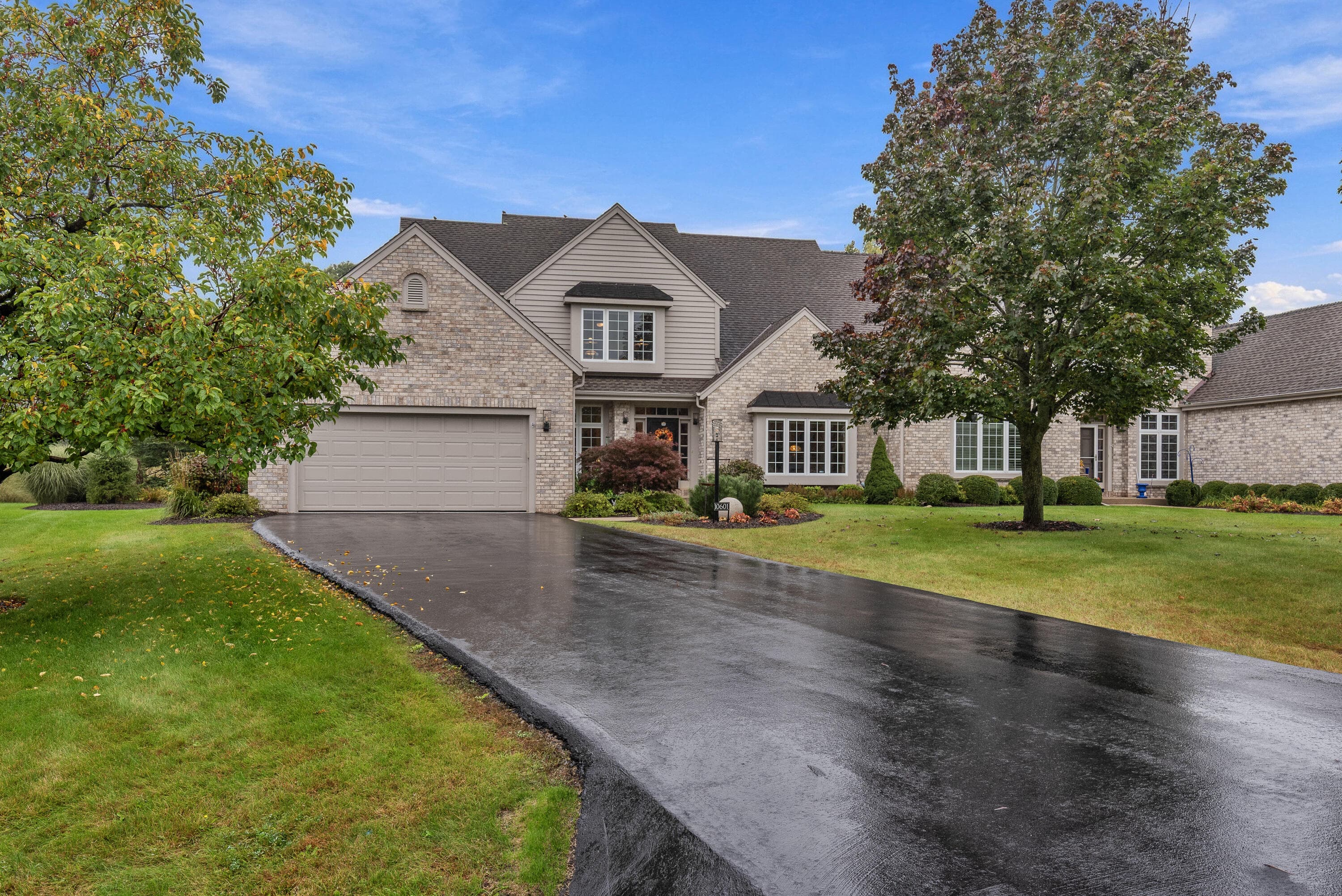 10601 N Hidden Reserve Cir, Mequon, Wisconsin, 53092