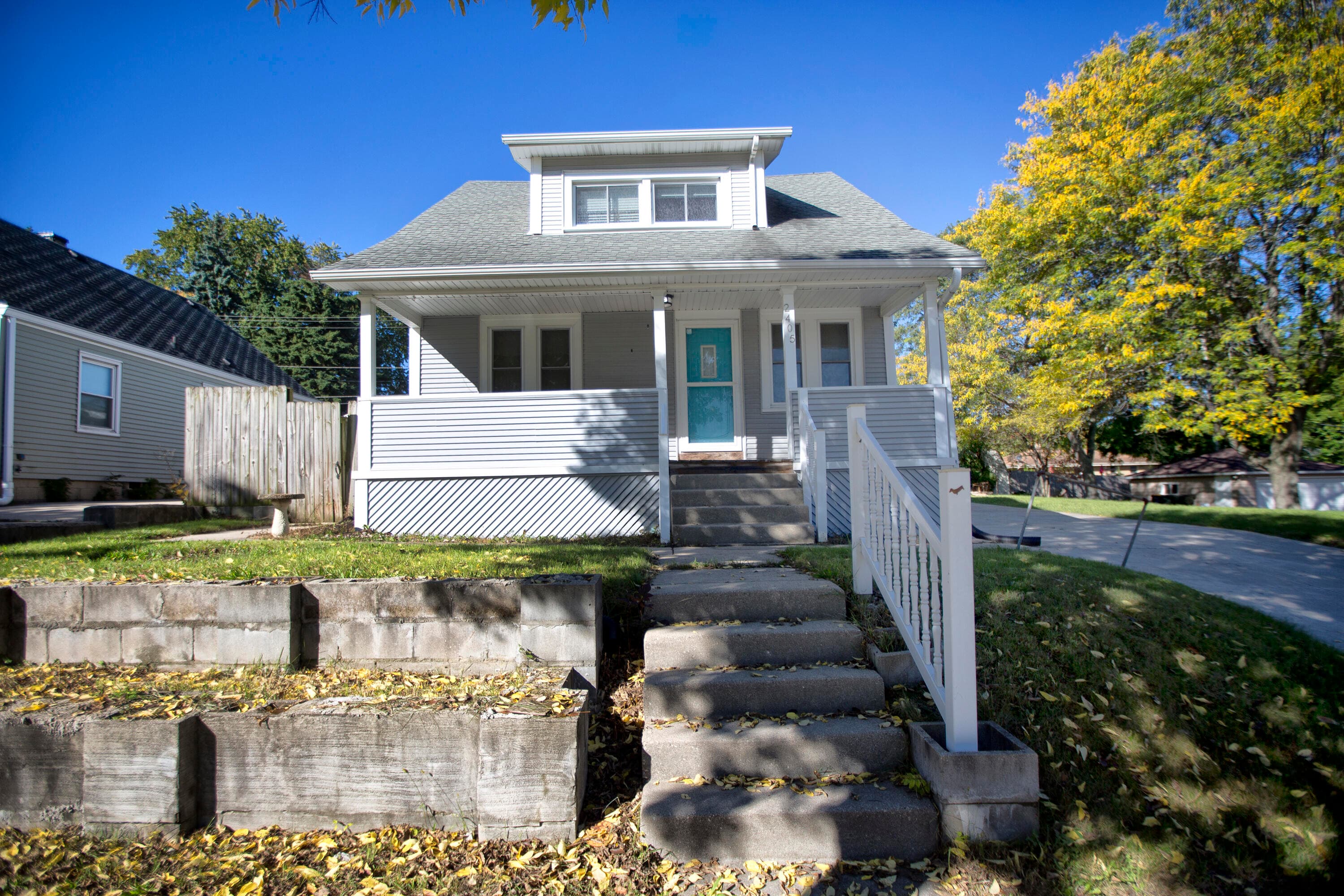 2405 S 92nd St, West Allis, Wisconsin, 53227