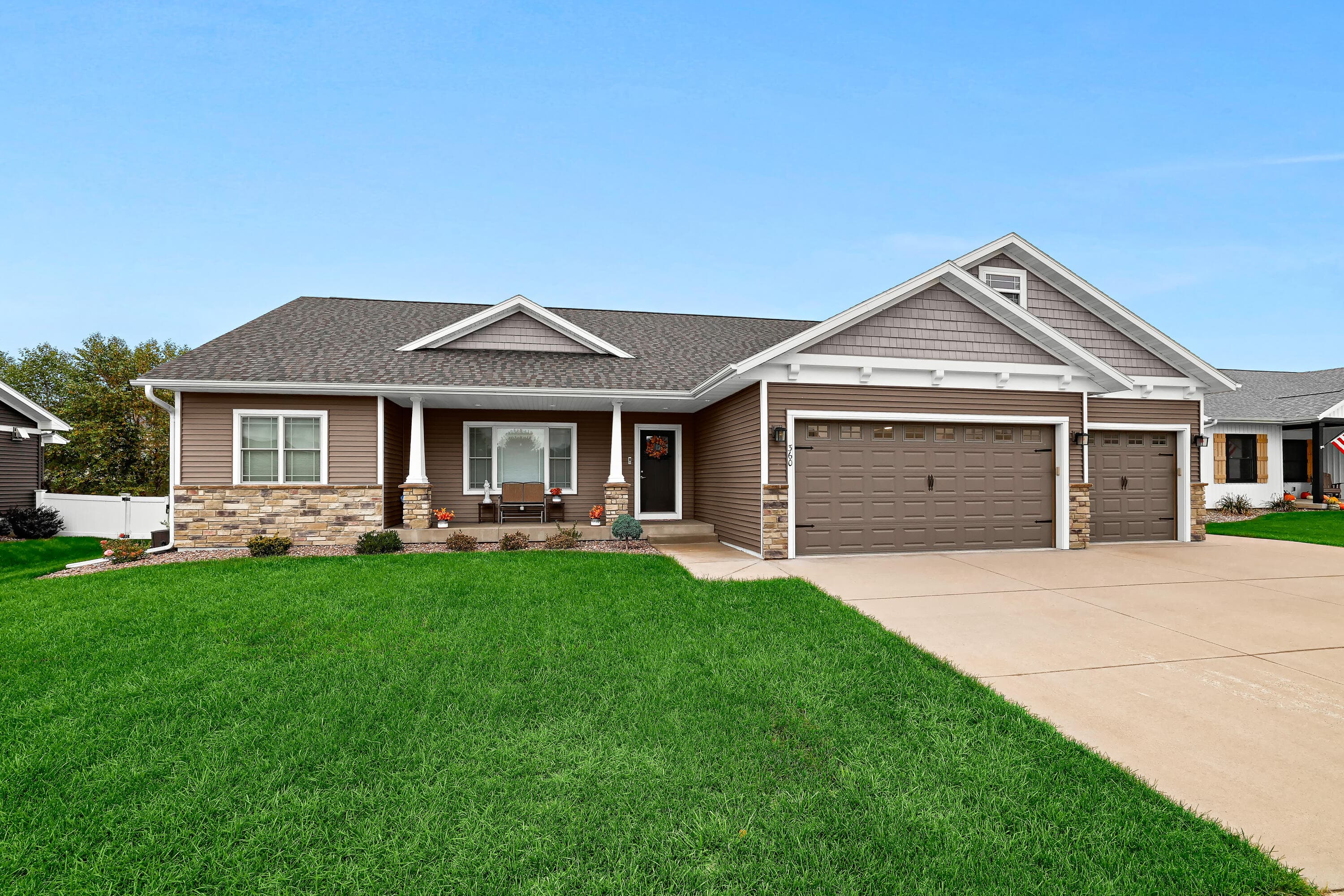 360 Lakewood Dr, West Salem, Wisconsin, 54669