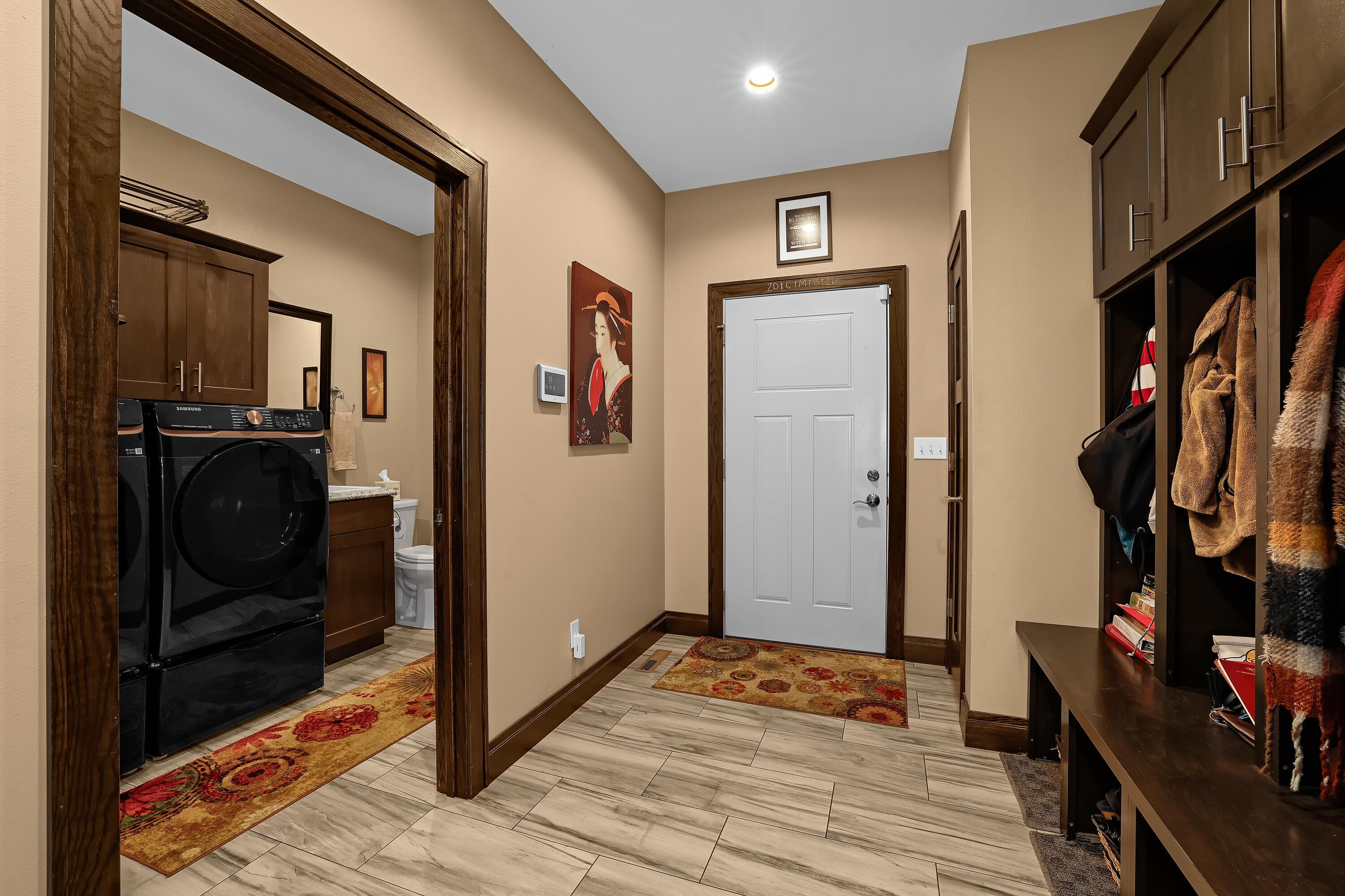 Photo 10