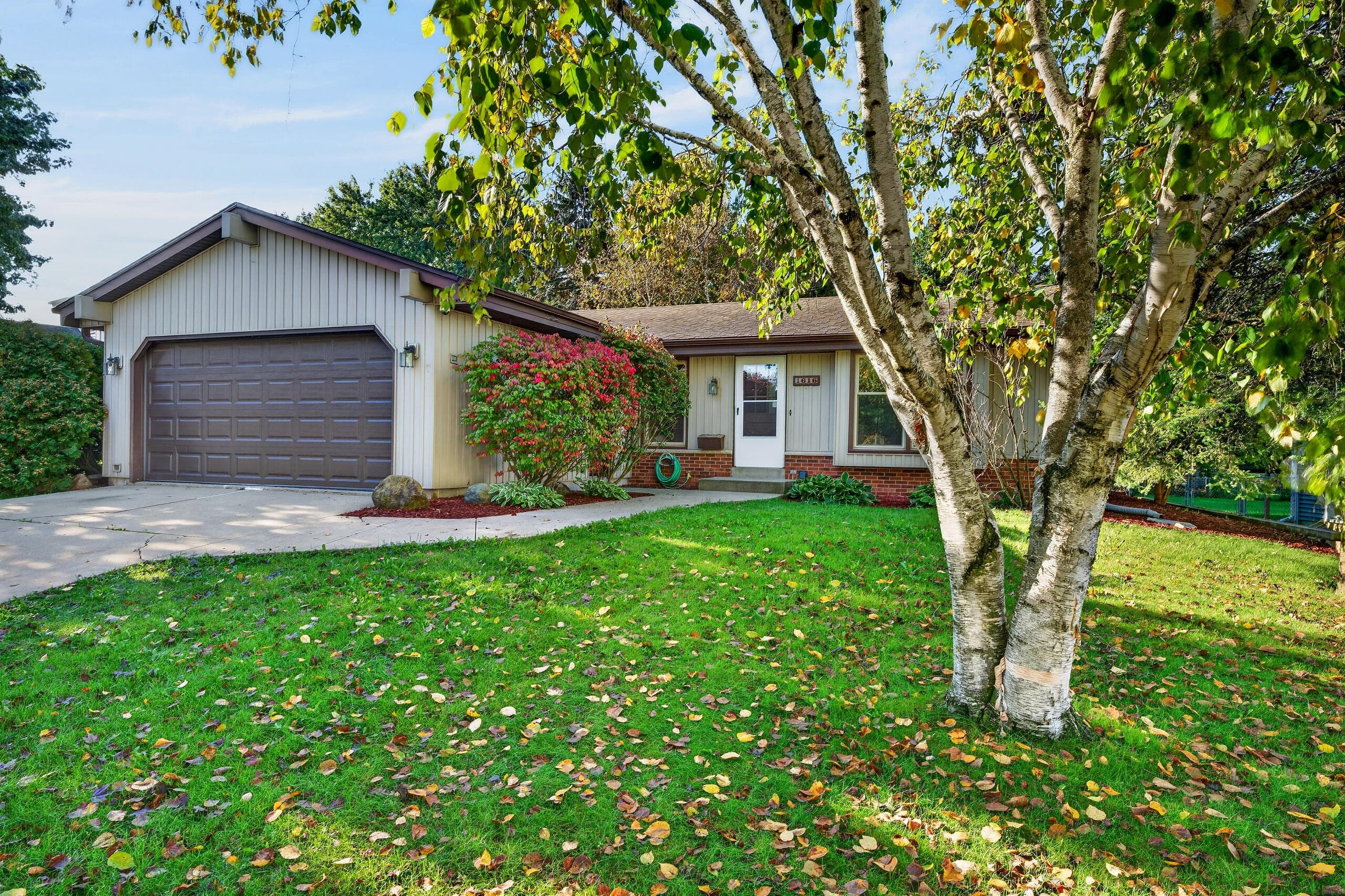 1616 Haymarket Rd, Waukesha, Wisconsin, 53189