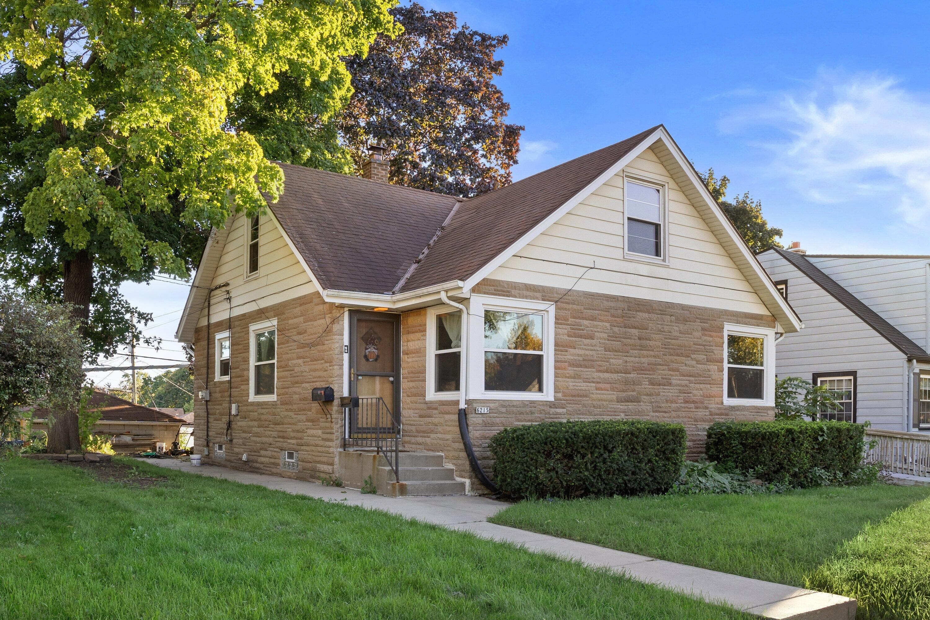 6215 W Arthur Ave, West Allis, Wisconsin, 53219