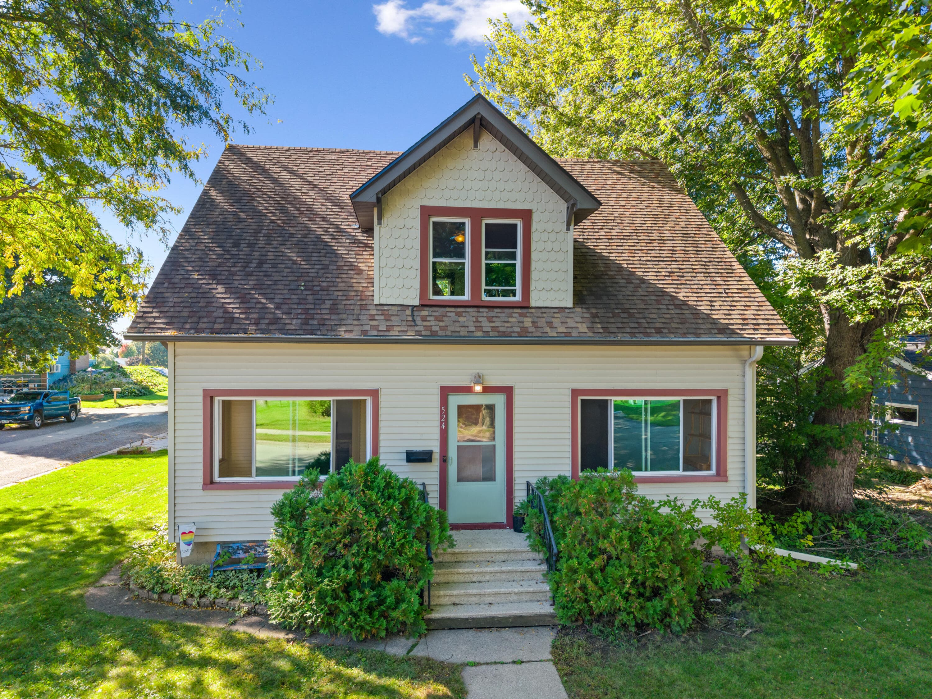 524 Marshall St S, Caledonia, Minnesota, 55921