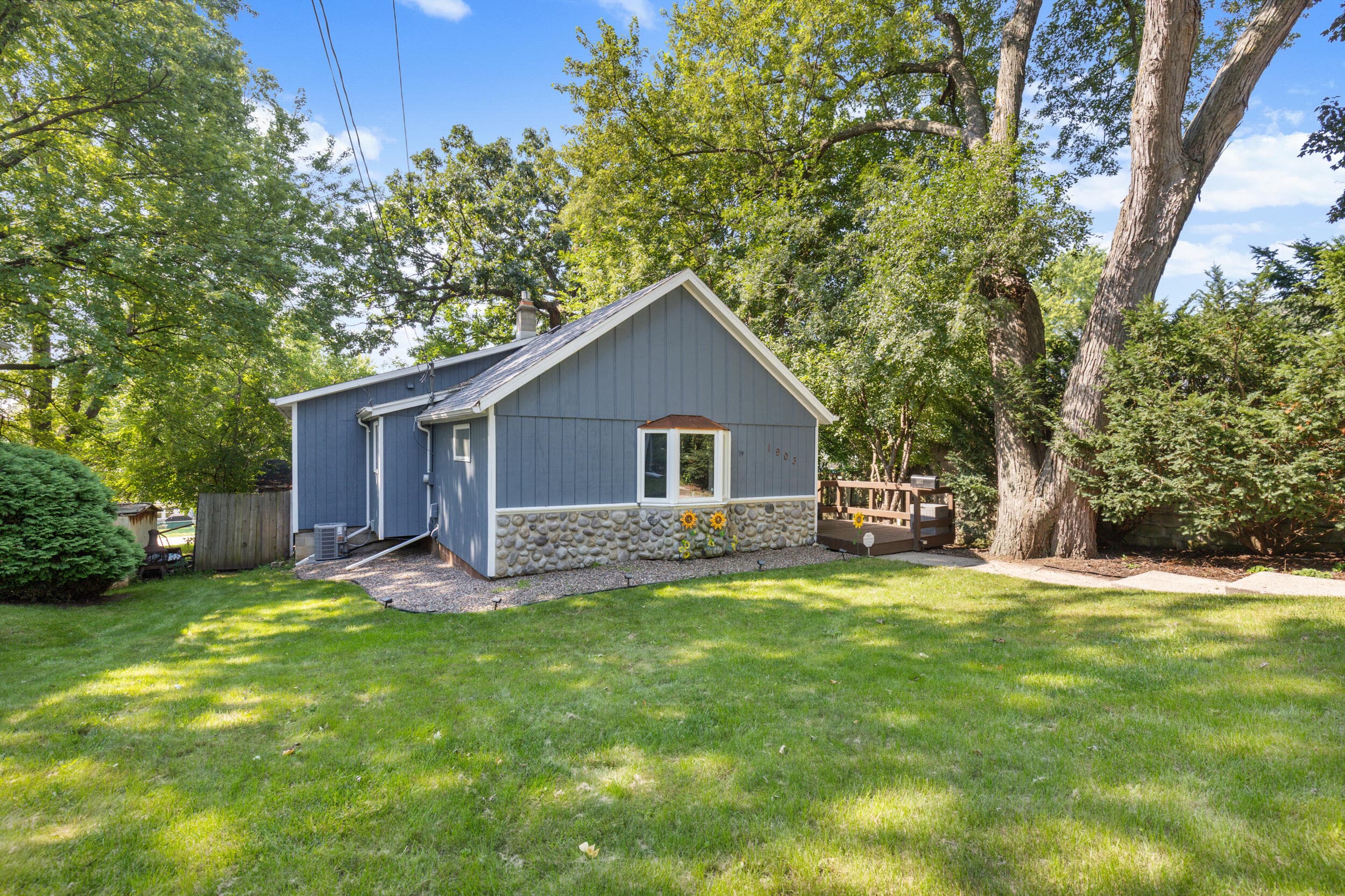 1903 Sunkist Ave, Waukesha, Wisconsin, 53188