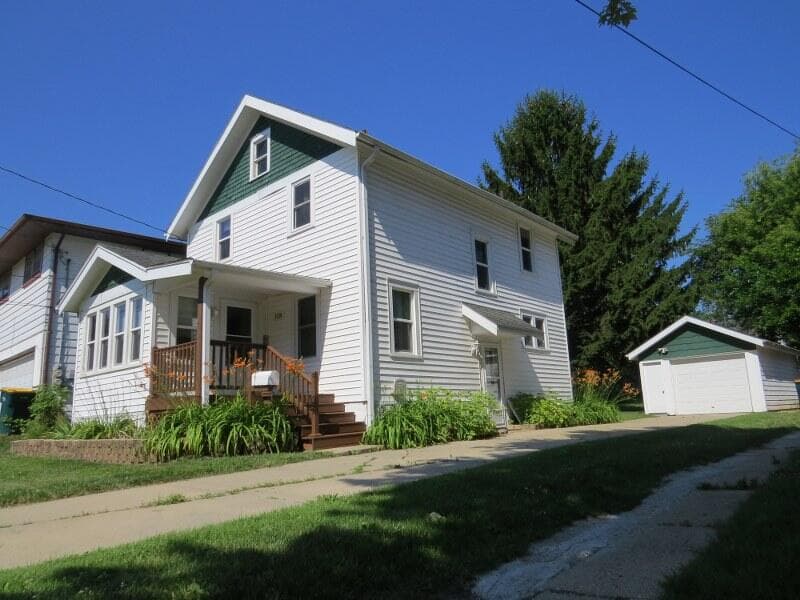 1710 Taylor Ln, West Bend, Wisconsin, 53090
