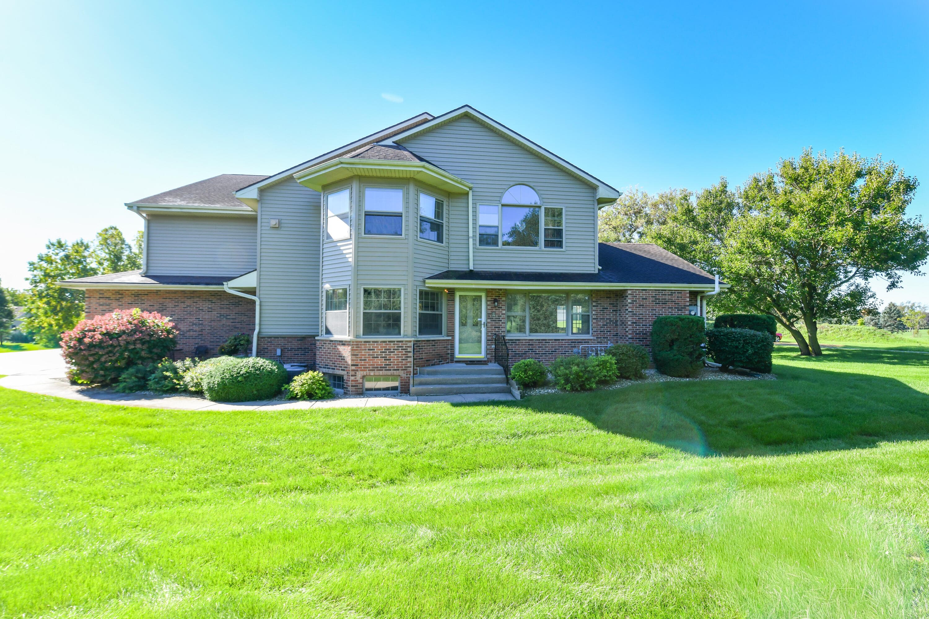 110 Eagle Pointe Dr, Delavan, Wisconsin, 53115