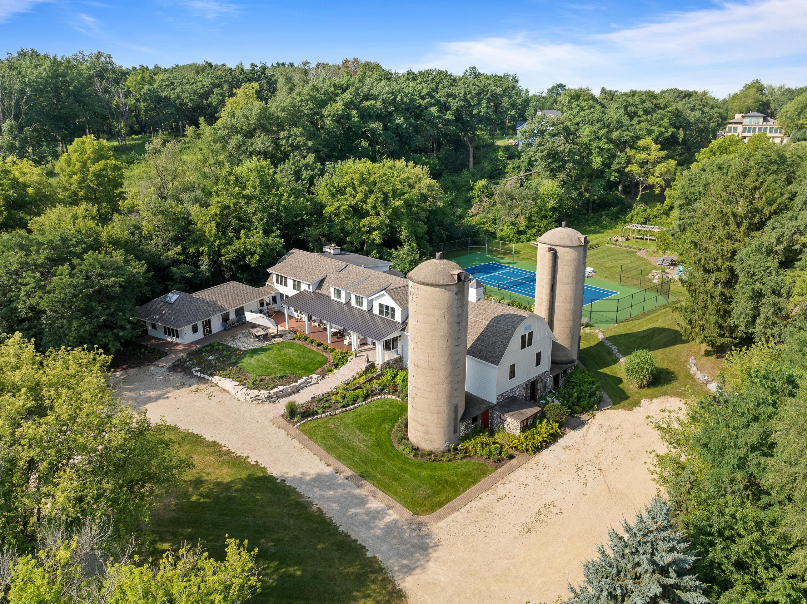 650 S Main St, Fontana, Wisconsin, 53125