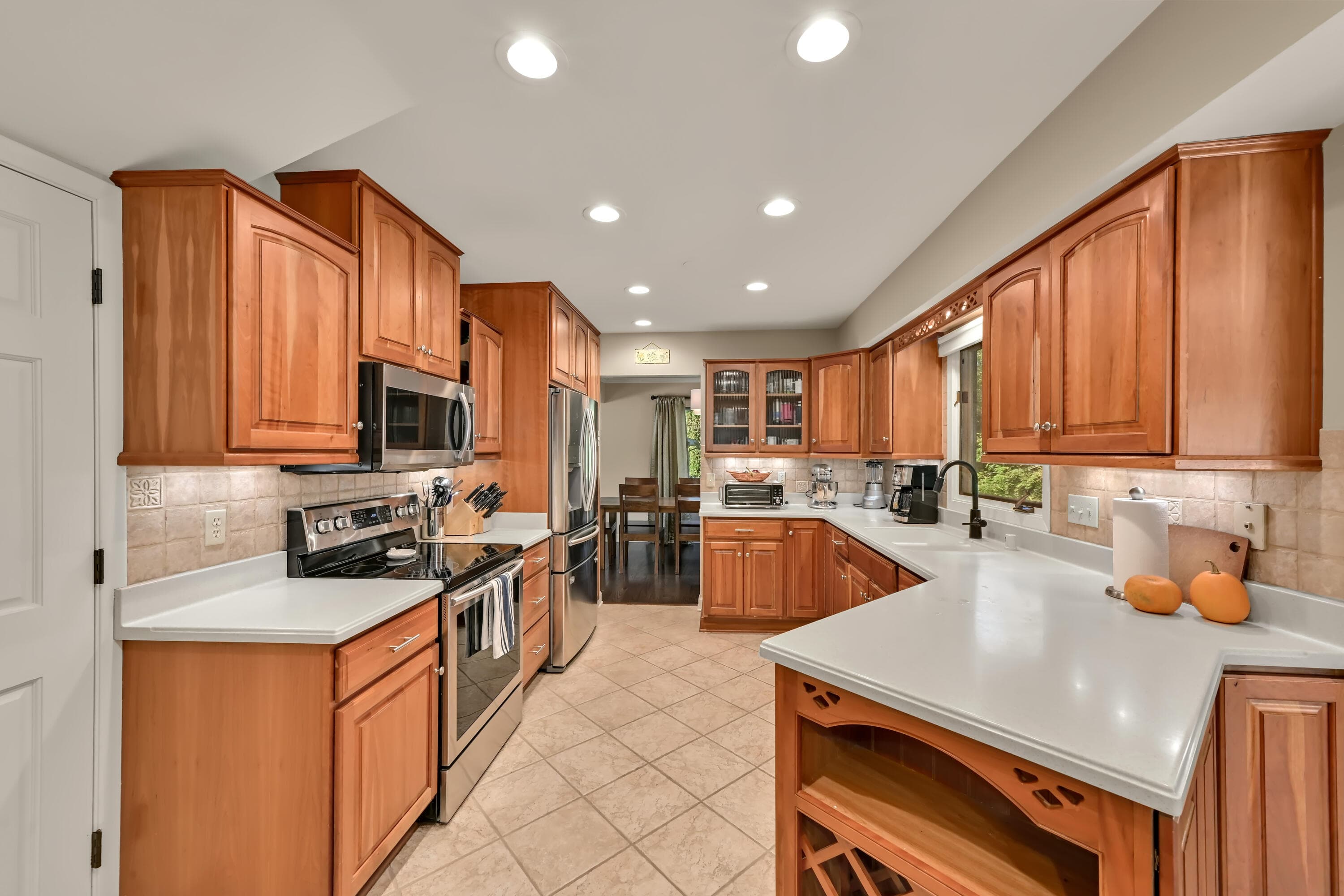 21400 Lancelot Dr, Brookfield, Wisconsin, 53045