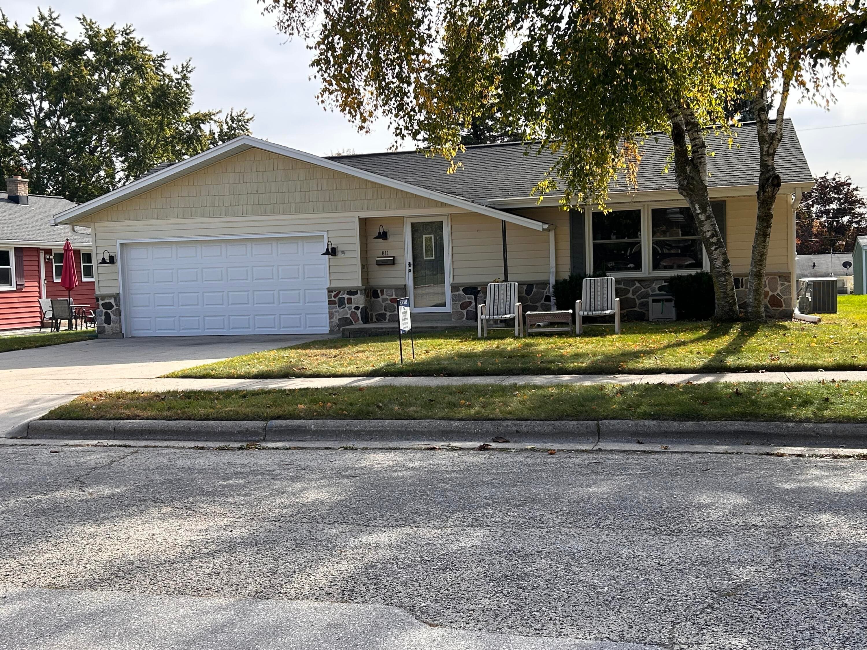 811 Meadowbrook Dr, West Bend, Wisconsin, 53090