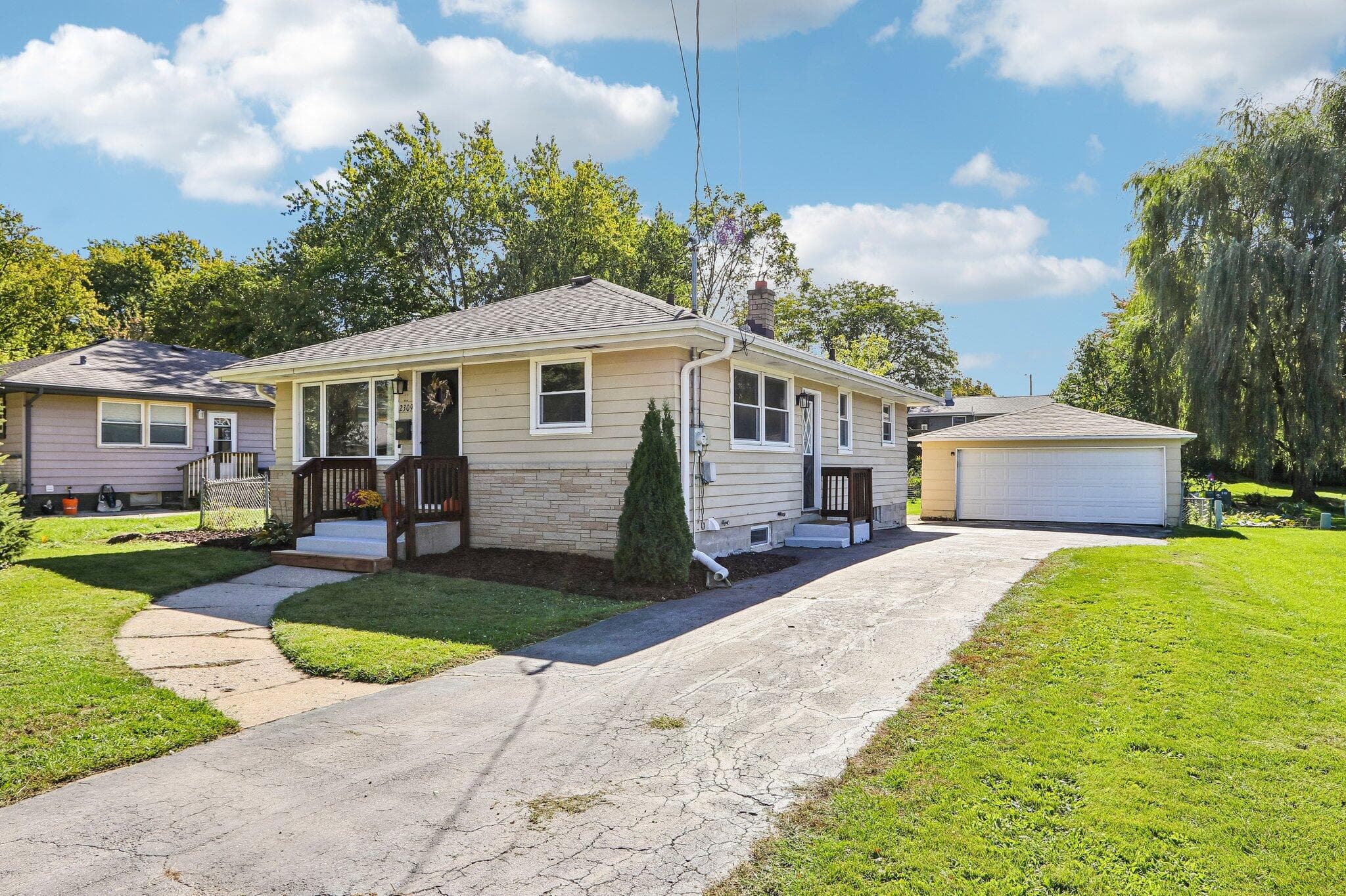 2309 Easy St, Waukesha, Wisconsin, 53188